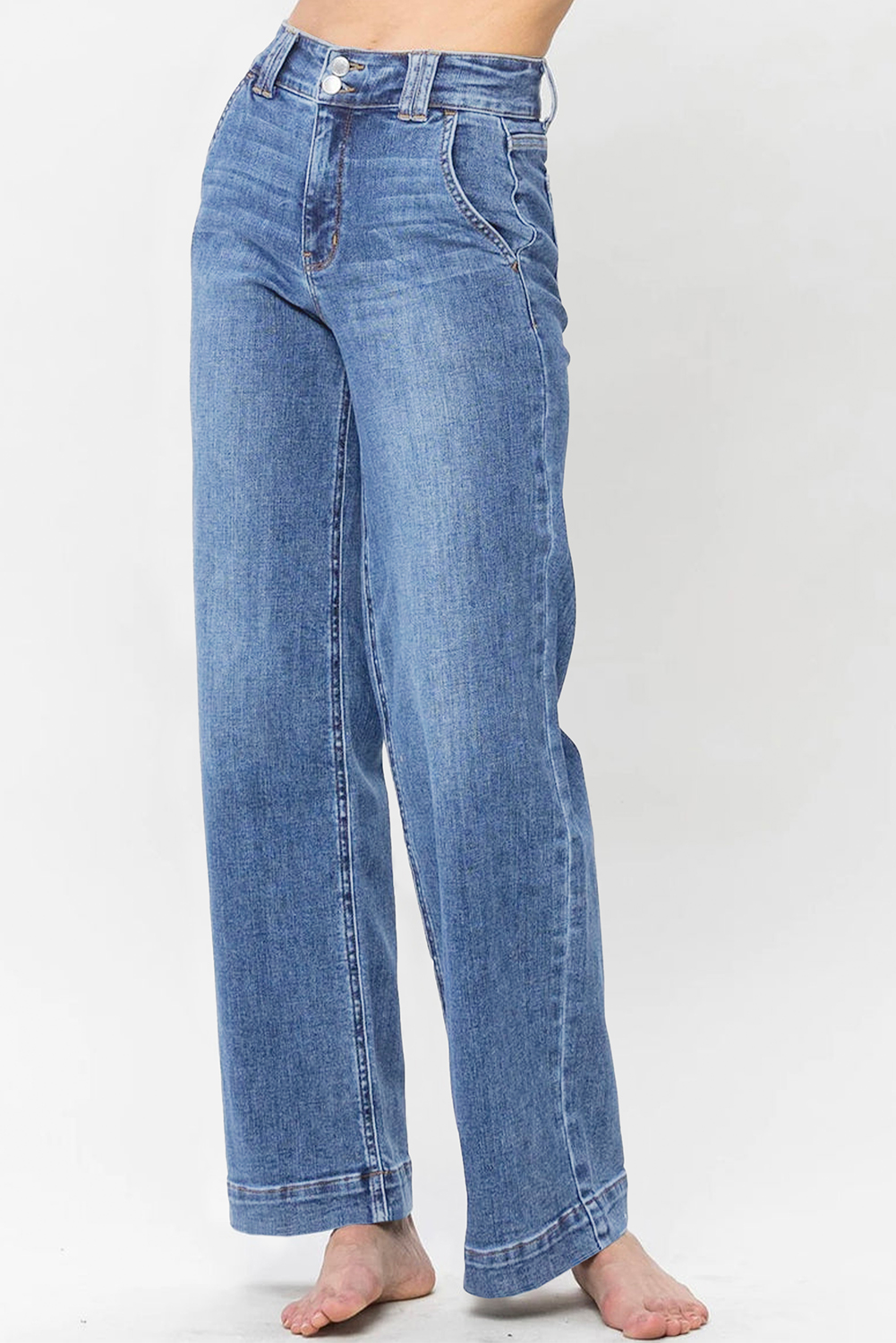 Chic Sky Blue Double Button Jeans for Women – Effortless Style for Any Occasion - Detail View 3 Chic Sky Blue Double Button Jeans for Women – Effortless Style for Any Occasion - Detail View 3