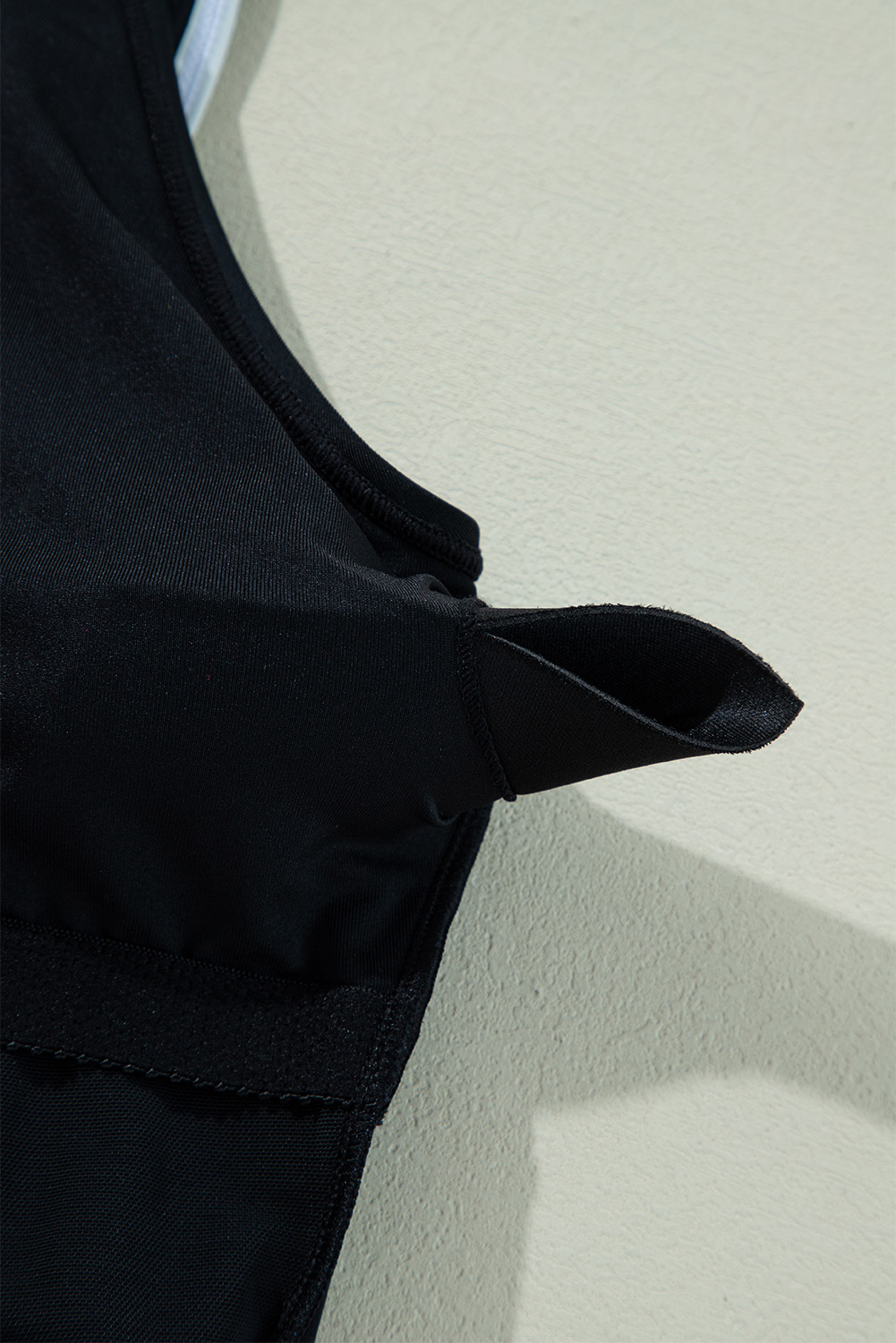 Stylish Color Block High Waist One-Piece Swimsuit - Perfect for Summer Getaways - Detail View 23 Stylish Color Block High Waist One-Piece Swimsuit - Perfect for Summer Getaways - Detail View 23