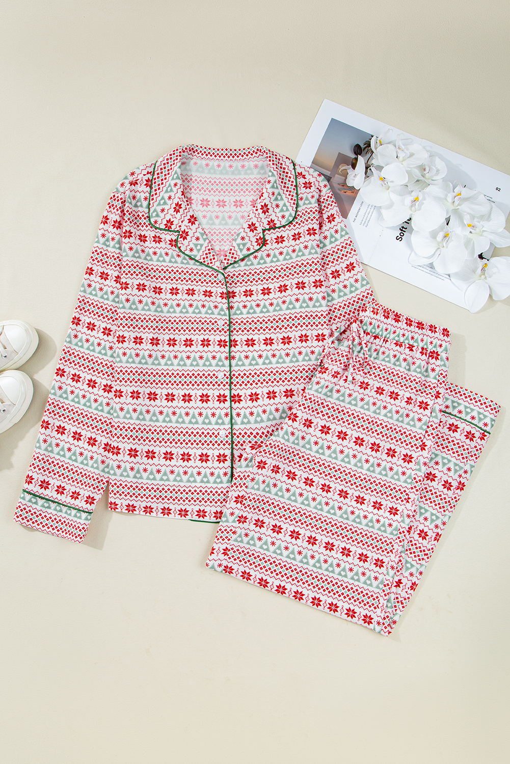 Cozy White Christmas Print Shift Silhouette Pajama Set for Women – Long Sleeve High Waist Lounge Wear - Detail View 5 Cozy White Christmas Print Shift Silhouette Pajama Set for Women – Long Sleeve High Waist Lounge Wear - Detail View 5