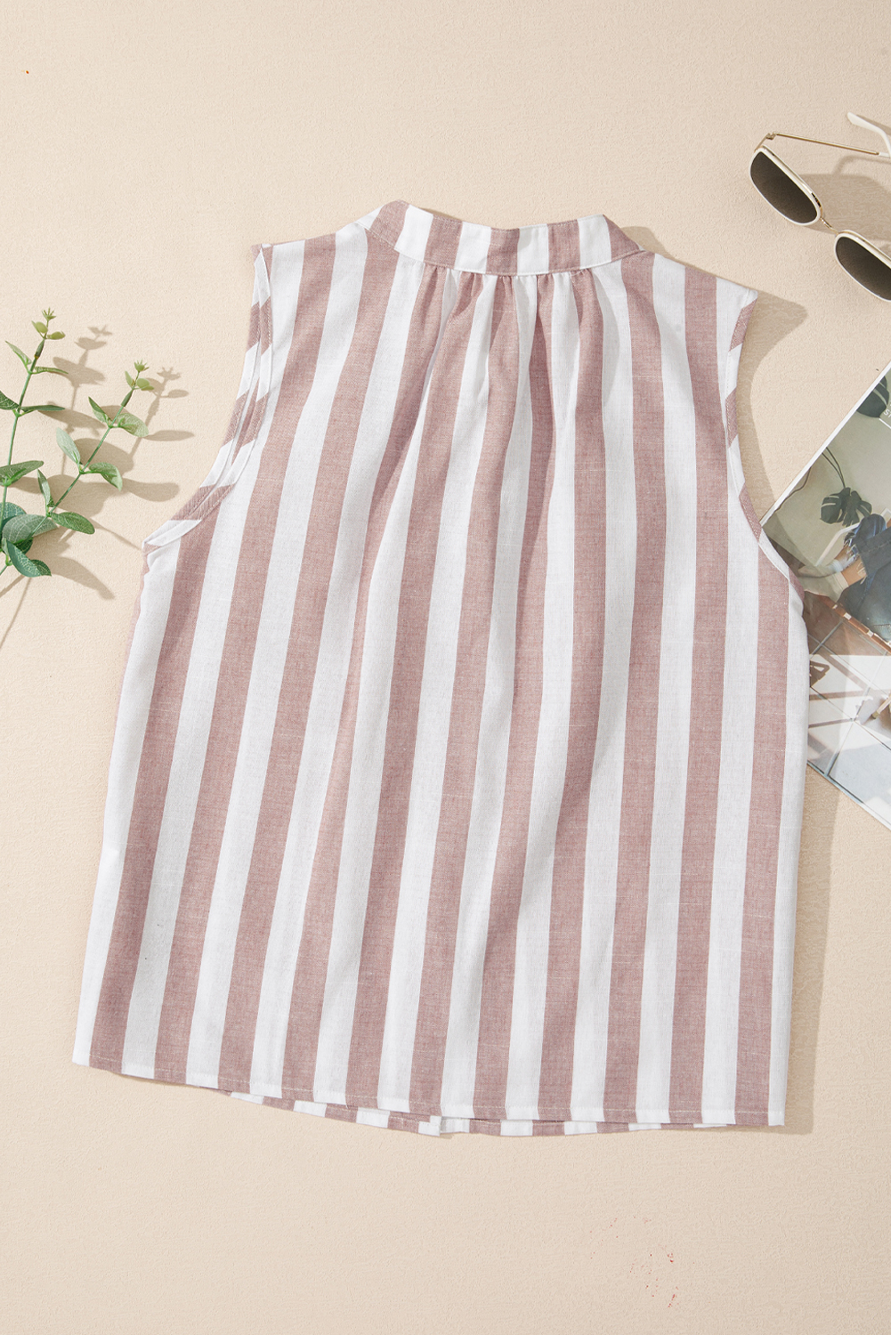 Stylish Sleeveless Striped Blouse: Versatile Khaki Design for Everyday Wear - Detail View 6 Stylish Sleeveless Striped Blouse: Versatile Khaki Design for Everyday Wear - Detail View 6