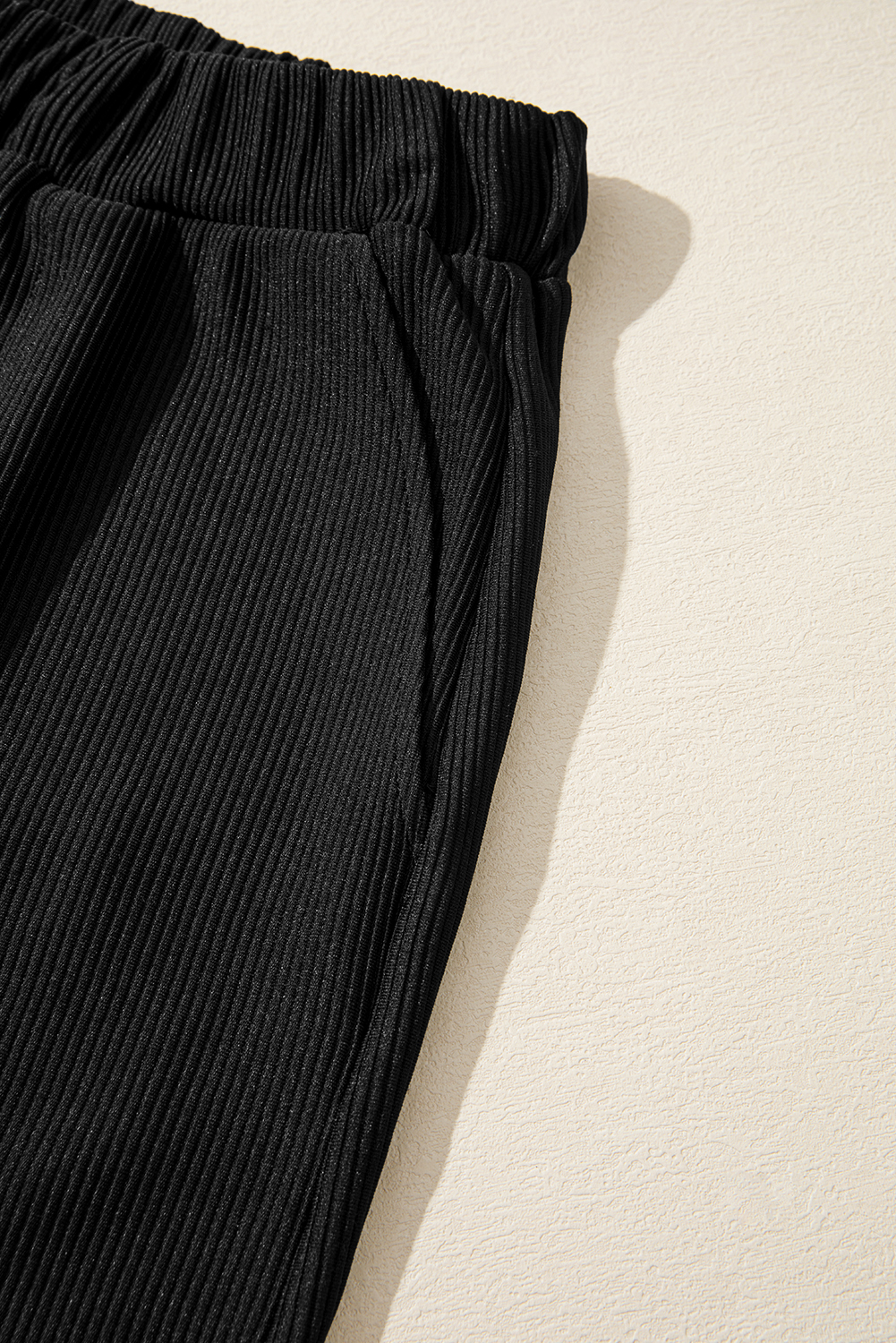 Versatile Women's Black Ribbed Baggy Pullover and Shorts Set – Perfect for Fall Outings - Detail View 9 Versatile Women's Black Ribbed Baggy Pullover and Shorts Set – Perfect for Fall Outings - Detail View 9