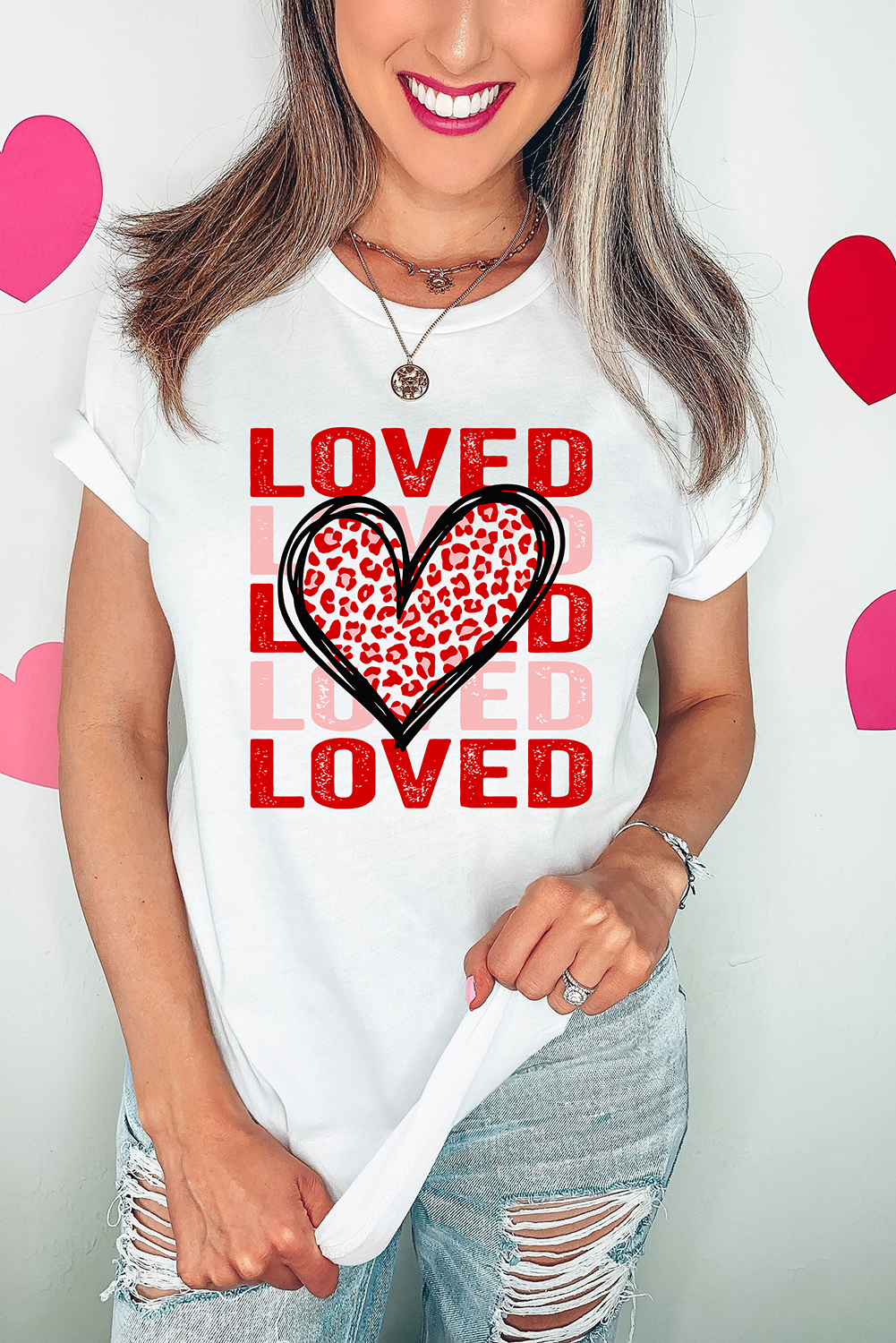 Women's Graphic Tee, White Leopard Print, Heart Design, Valentine's Day, Casual Style, Comfortable Fit, Short Sleeve, Crew Neck, Everyday Wear, Love Script, Trendy T-Shirt, Summer Fashion, Versatile Outfit - Detail View 4 Women's Graphic Tee, White Leopard Print, Heart Design, Valentine's Day, Casual Style, Comfortable Fit, Short Sleeve, Crew Neck, Everyday Wear, Love Script, Trendy T-Shirt, Summer Fashion, Versatile Outfit - Detail View 4