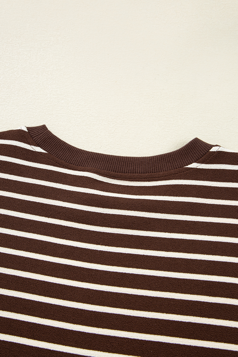 Casual Long Sleeve Top with Striped Design - Modern Cropped Fit - Detail View 10 Casual Long Sleeve Top with Striped Design - Modern Cropped Fit - Detail View 10