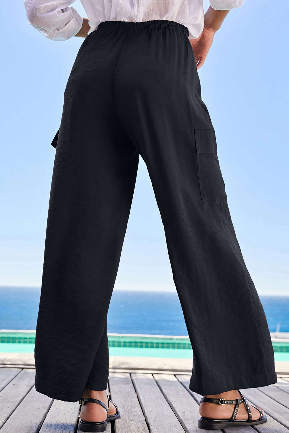 Versatile Black Cargo Pants with Flap Pockets - Perfect for Everyday Wear - Detail View 11 Versatile Black Cargo Pants with Flap Pockets - Perfect for Everyday Wear - Detail View 11