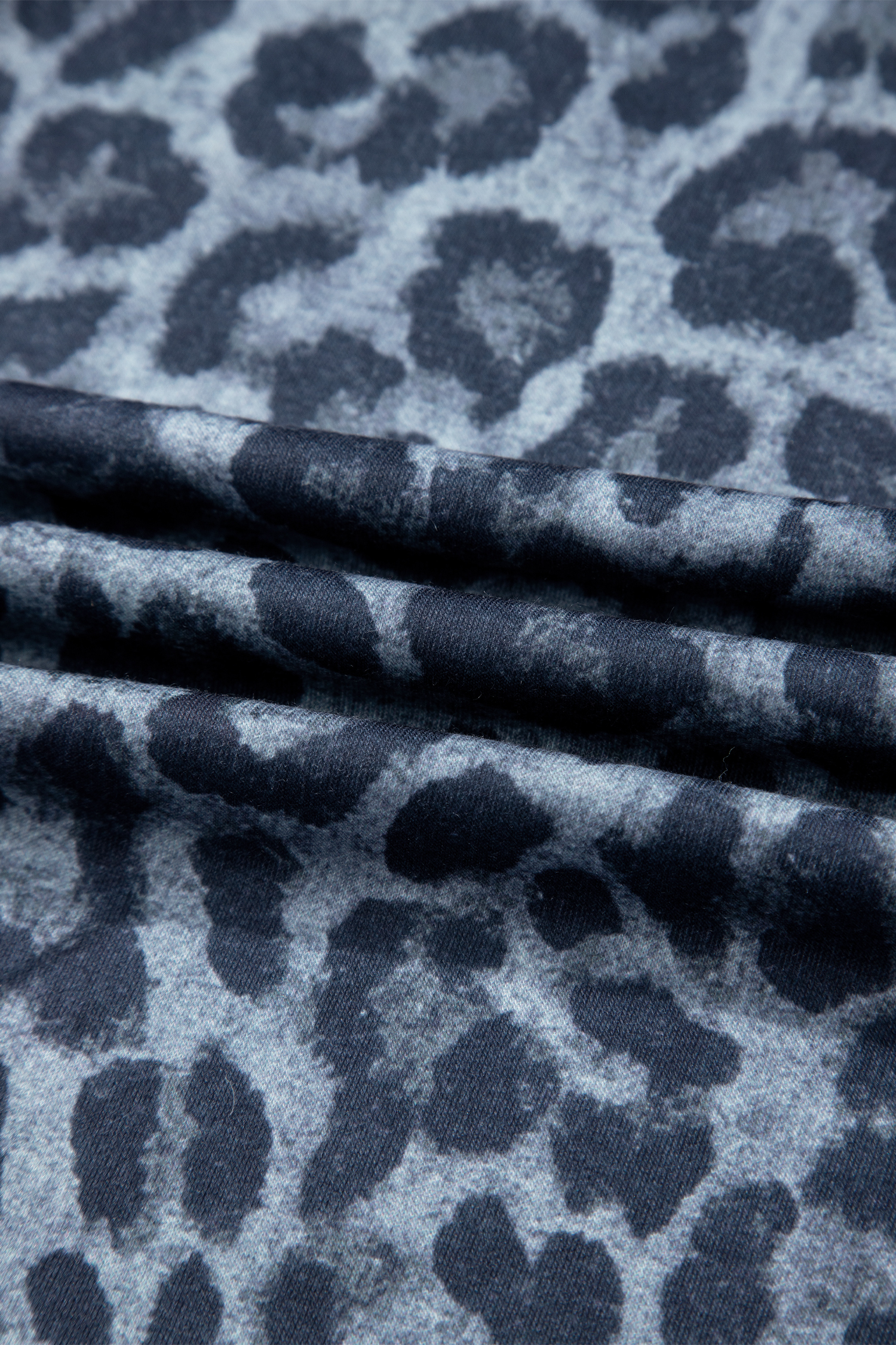 Chic Gray Wild Leopard Print Wide Leg Pants – Flared Drawstring Design for Casual Comfort - Detail View 7 Chic Gray Wild Leopard Print Wide Leg Pants – Flared Drawstring Design for Casual Comfort - Detail View 7
