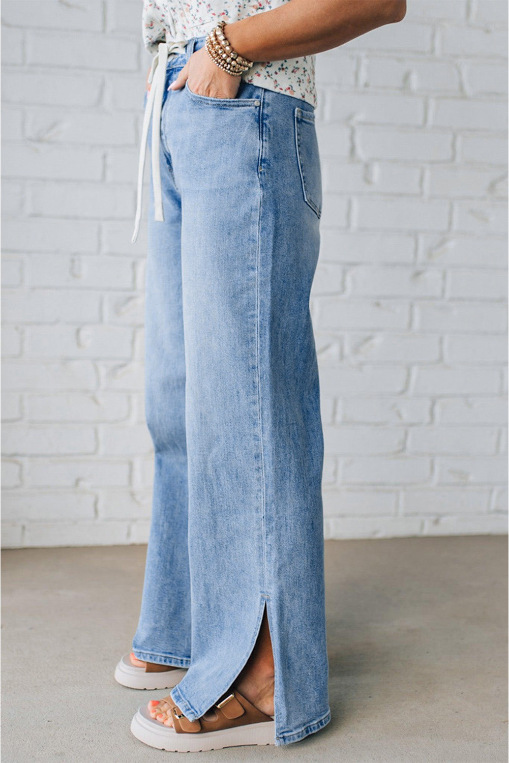Comfortable High Rise Denim Jeans with Drawstring - Perfect for Daily Wear - Detail View 3 Comfortable High Rise Denim Jeans with Drawstring - Perfect for Daily Wear - Detail View 3