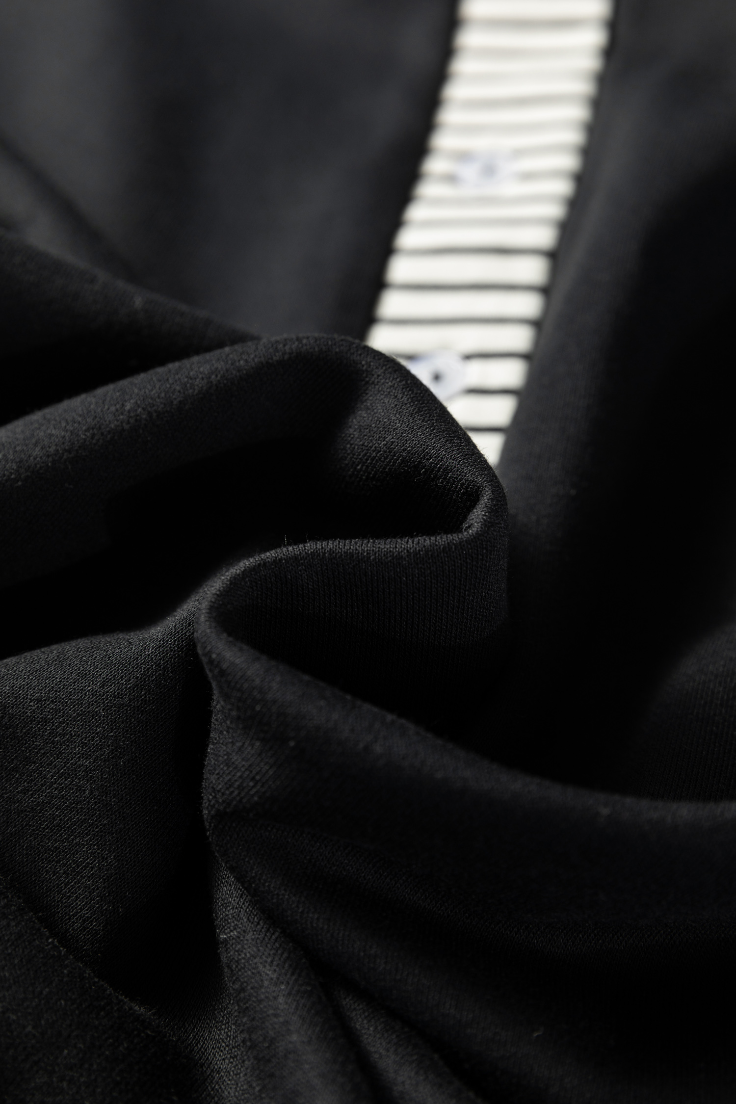 Chic Black Plus Size Dress with Striped Cuffs – Long Sleeve Ruffle Hem for Effortless Fall Fashion - Detail View 8 Chic Black Plus Size Dress with Striped Cuffs – Long Sleeve Ruffle Hem for Effortless Fall Fashion - Detail View 8