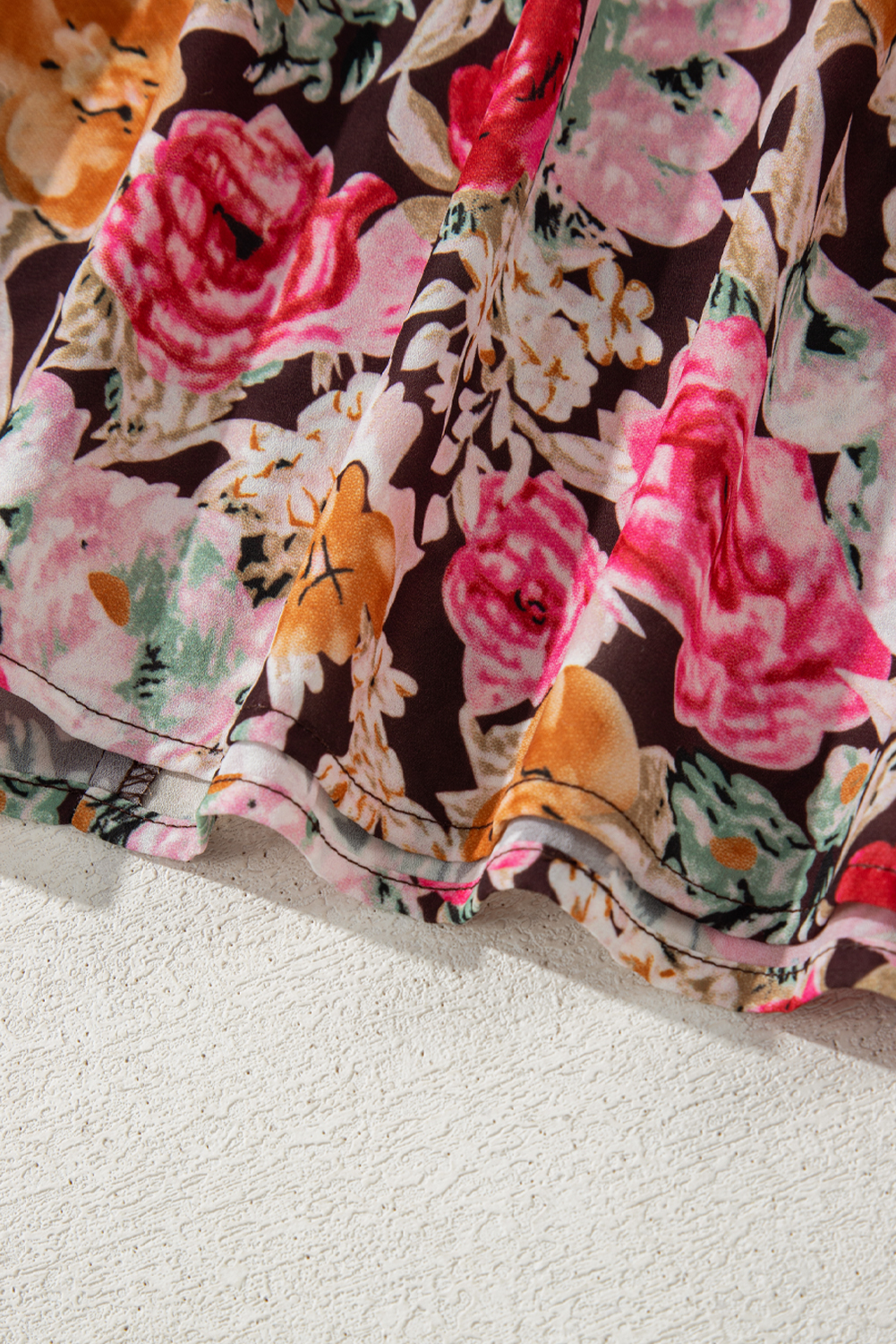 Stylish and Comfortable Pink Floral Blouse with Short Sleeves for Daily Wear - Detail View 22 Stylish and Comfortable Pink Floral Blouse with Short Sleeves for Daily Wear - Detail View 22