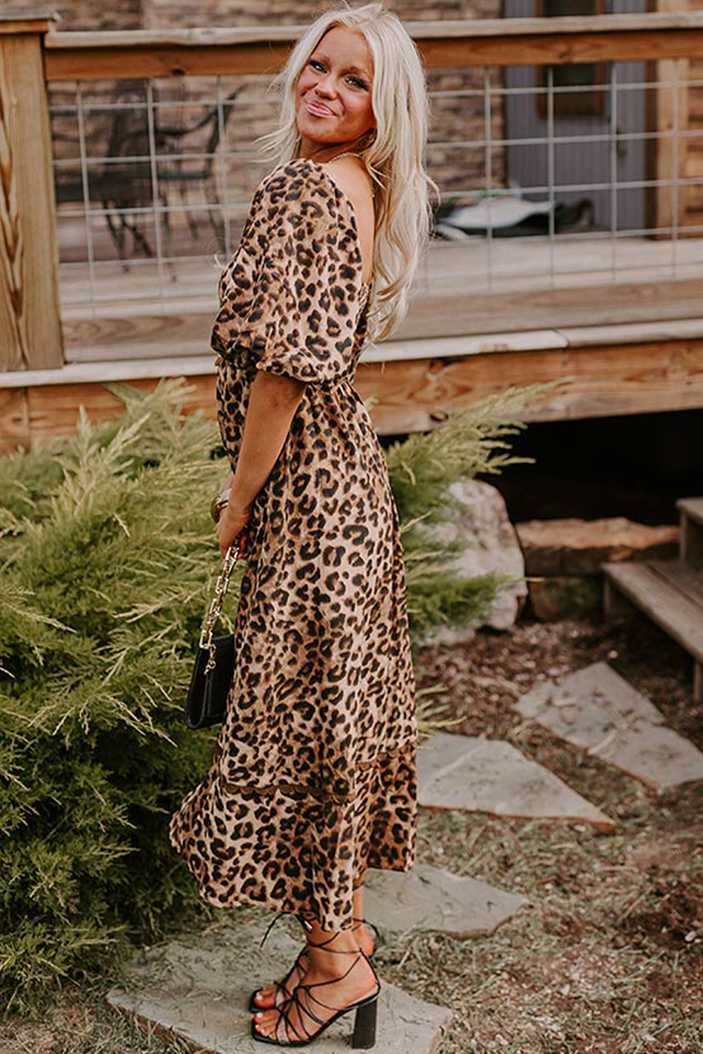 Elegant Long Leopard Print Dress - Flattering Square Neck & Pocket Design - Detail View 3 Elegant Long Leopard Print Dress - Flattering Square Neck & Pocket Design - Detail View 3