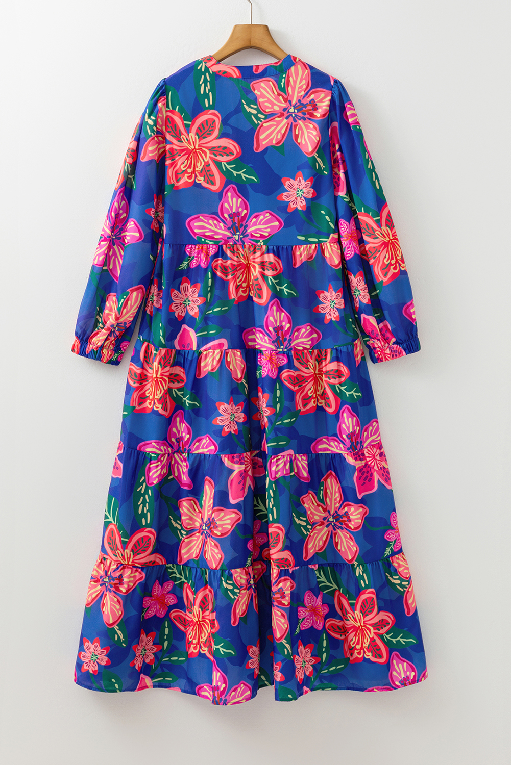 Women's Dress, Blue Floral Print, 3/4 Sleeve, V Neck, Long Dress, Casual Style, Southern Belle, Spring Fashion, H-Line Silhouette, Natural Waistline, Shift Dress, Daily Wear, Elegant Design - Detail View 8 Women's Dress, Blue Floral Print, 3/4 Sleeve, V Neck, Long Dress, Casual Style, Southern Belle, Spring Fashion, H-Line Silhouette, Natural Waistline, Shift Dress, Daily Wear, Elegant Design - Detail View 8