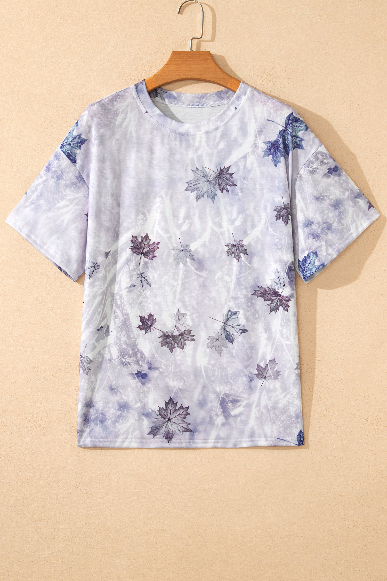 Stylish Gray Camouflage Print Tunic Tee – Comfortable Drop Shoulder Design for Summer Adventures - Detail View 3 Stylish Gray Camouflage Print Tunic Tee – Comfortable Drop Shoulder Design for Summer Adventures - Detail View 3