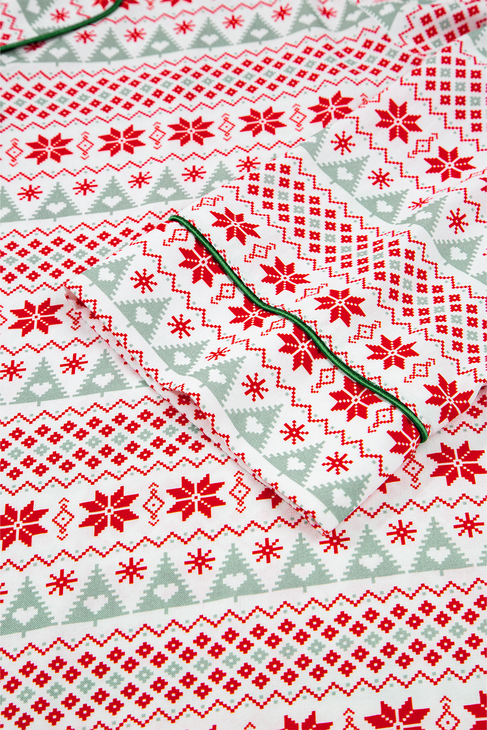 Festive White Christmas Motif 2-Piece Pajama Set for Women – Versatile Long Sleeve Option for Fall Evenings - Detail View 9 Festive White Christmas Motif 2-Piece Pajama Set for Women – Versatile Long Sleeve Option for Fall Evenings - Detail View 9