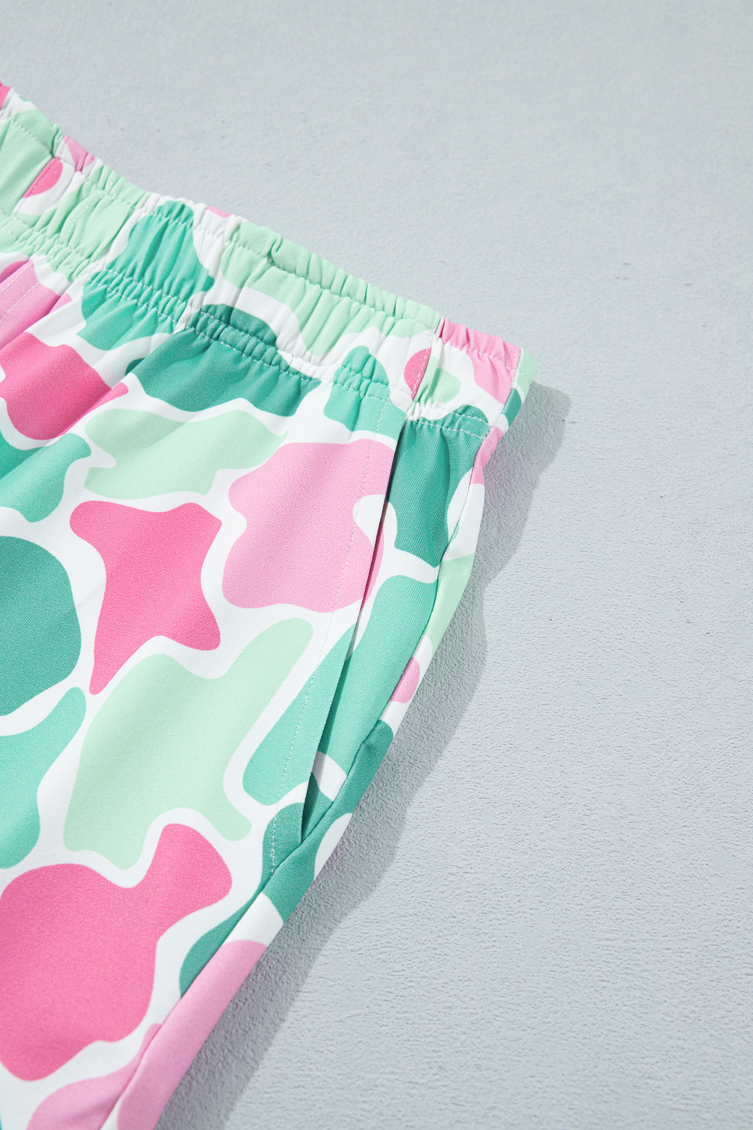 Summer Women's Camo Print 2 Piece Outfit – Sleeveless Cropped Tank & High Waist Athletic Shorts - Detail View 11 Summer Women's Camo Print 2 Piece Outfit – Sleeveless Cropped Tank & High Waist Athletic Shorts - Detail View 11