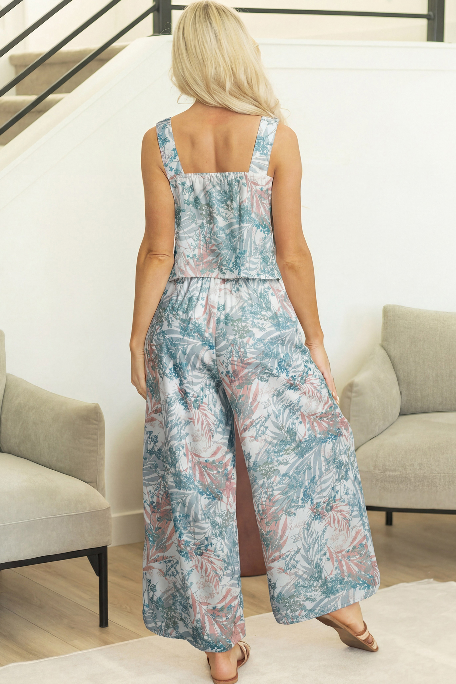 Chic Green Tropical Palm Printed Crop Tank & Drawstring Pant Set for Women – Perfect for Daily Wear - Detail View 2 Chic Green Tropical Palm Printed Crop Tank & Drawstring Pant Set for Women – Perfect for Daily Wear - Detail View 2
