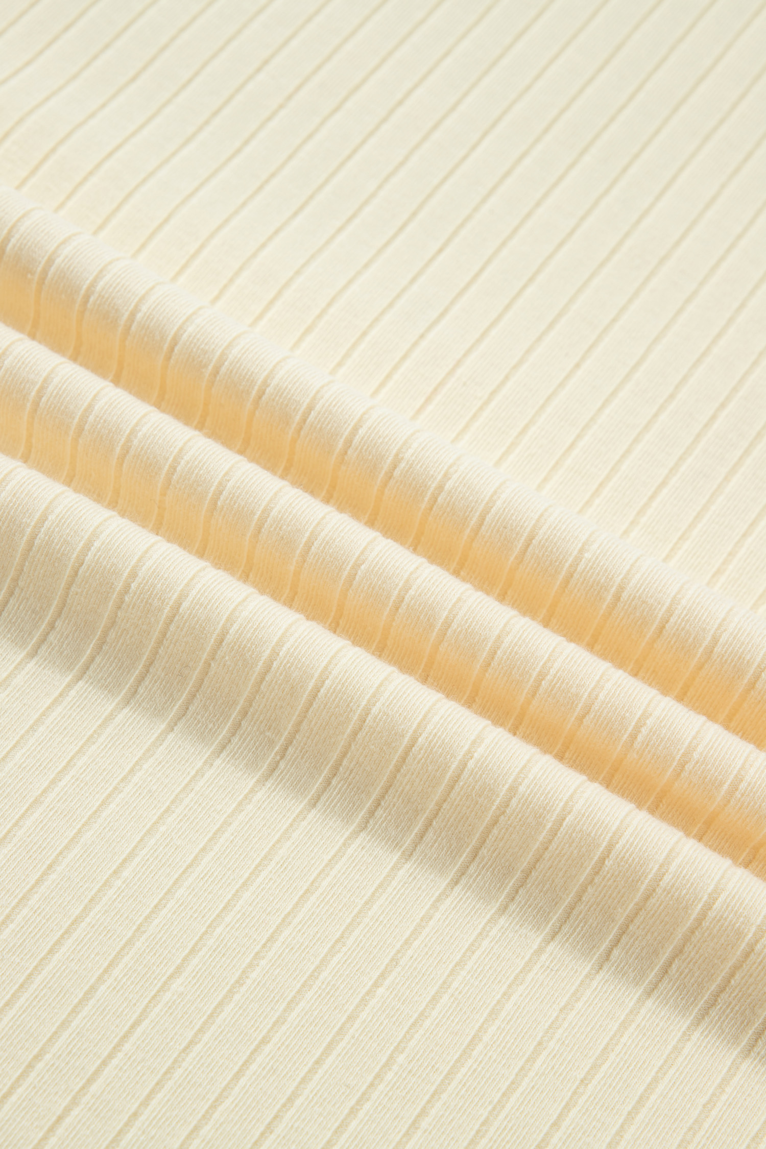 Women's Plus Size Ribbed Shorts Set – Yellow Cream Color Block 2 Piece Outfit for Summer Daily Wear - Detail View 10 Women's Plus Size Ribbed Shorts Set – Yellow Cream Color Block 2 Piece Outfit for Summer Daily Wear - Detail View 10