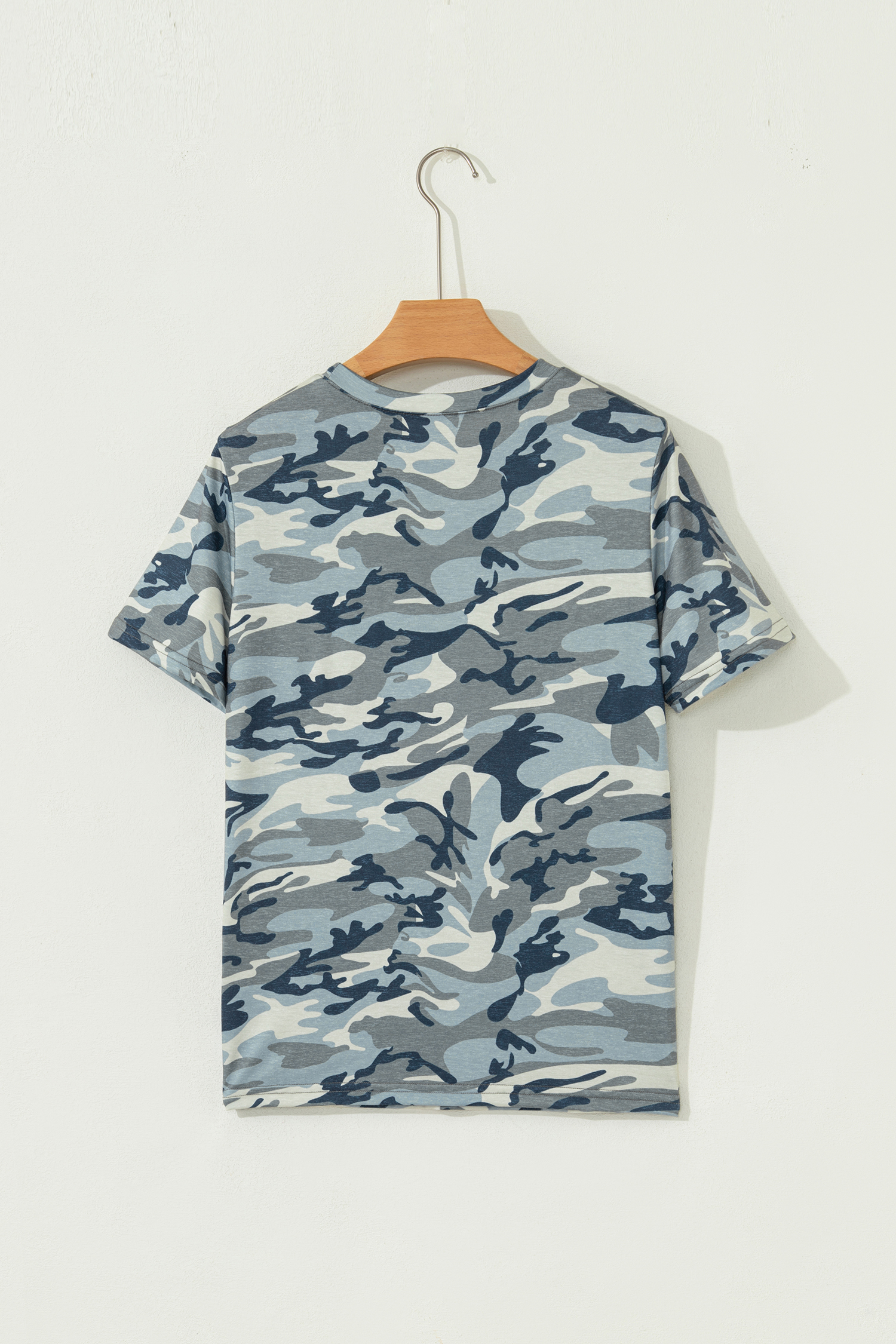 Stylish Green Camouflage Crew Neck Tee for Men – Perfect for Summer Adventures and Casual Outings - Detail View 5 Stylish Green Camouflage Crew Neck Tee for Men – Perfect for Summer Adventures and Casual Outings - Detail View 5