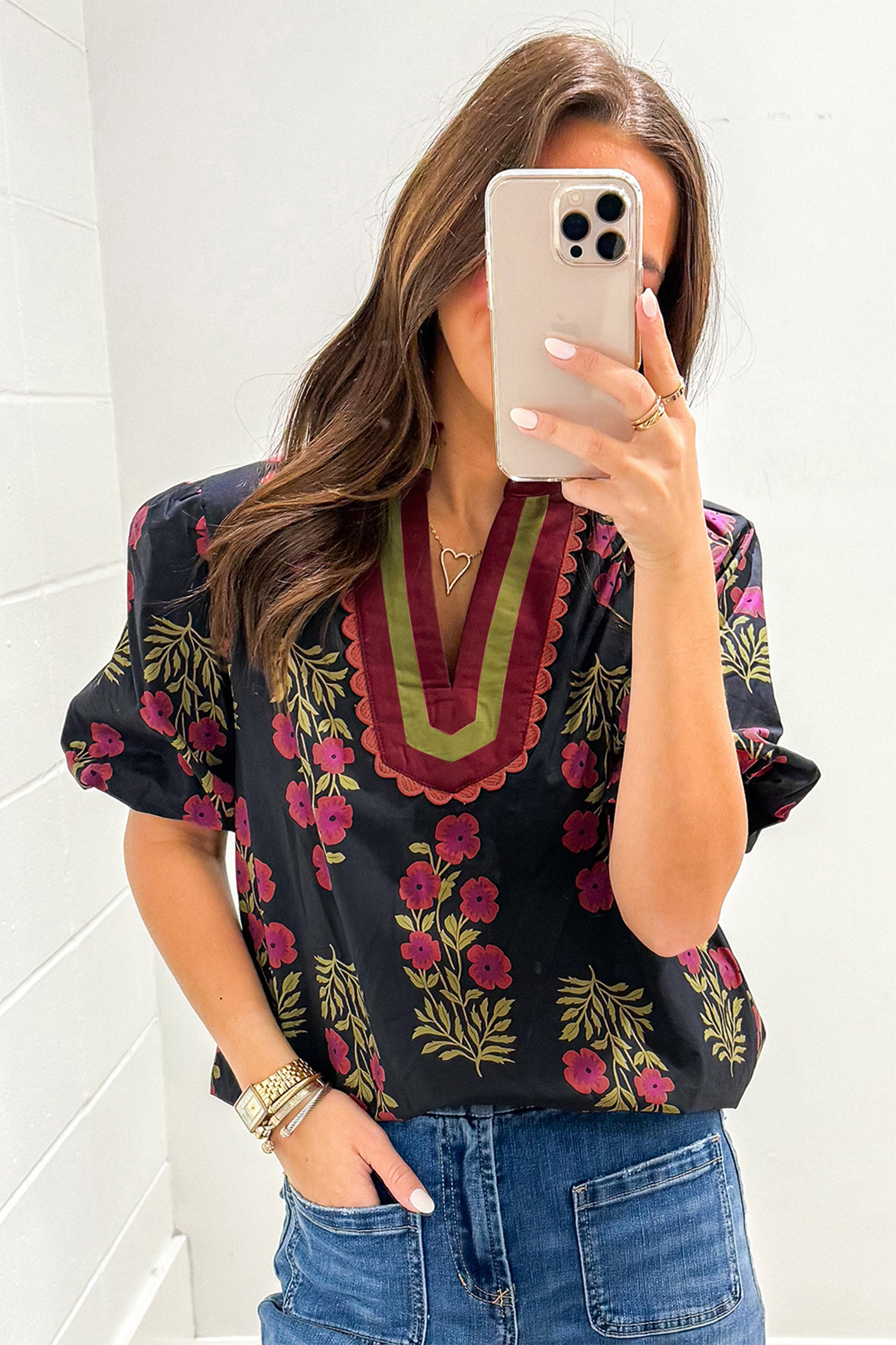 Chic Black Floral Blouse for Women – Short Sleeve, V Neck, Ideal for Daily Wear and Vacations - Detail View 5 Chic Black Floral Blouse for Women – Short Sleeve, V Neck, Ideal for Daily Wear and Vacations - Detail View 5