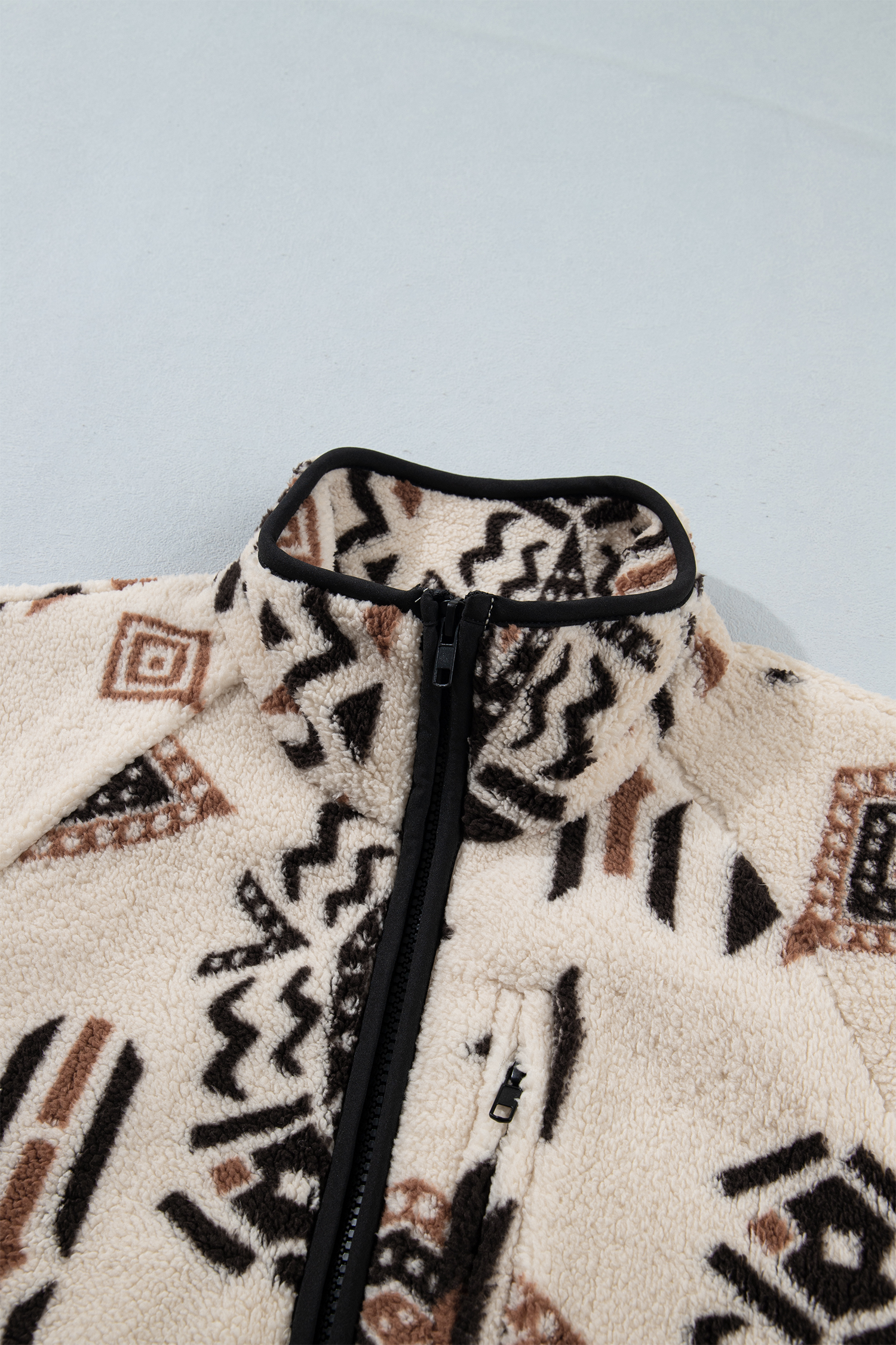 Western Print Sherpa Jacket, Beige Long Sleeve Zip Up Top - Detail View 8 Western Print Sherpa Jacket, Beige Long Sleeve Zip Up Top - Detail View 8