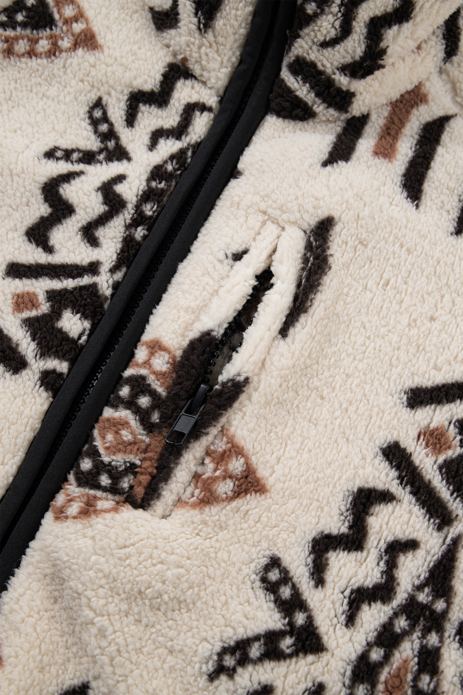 Western Print Sherpa Jacket, Beige Long Sleeve Zip Up Top - Detail View 14 Western Print Sherpa Jacket, Beige Long Sleeve Zip Up Top - Detail View 14