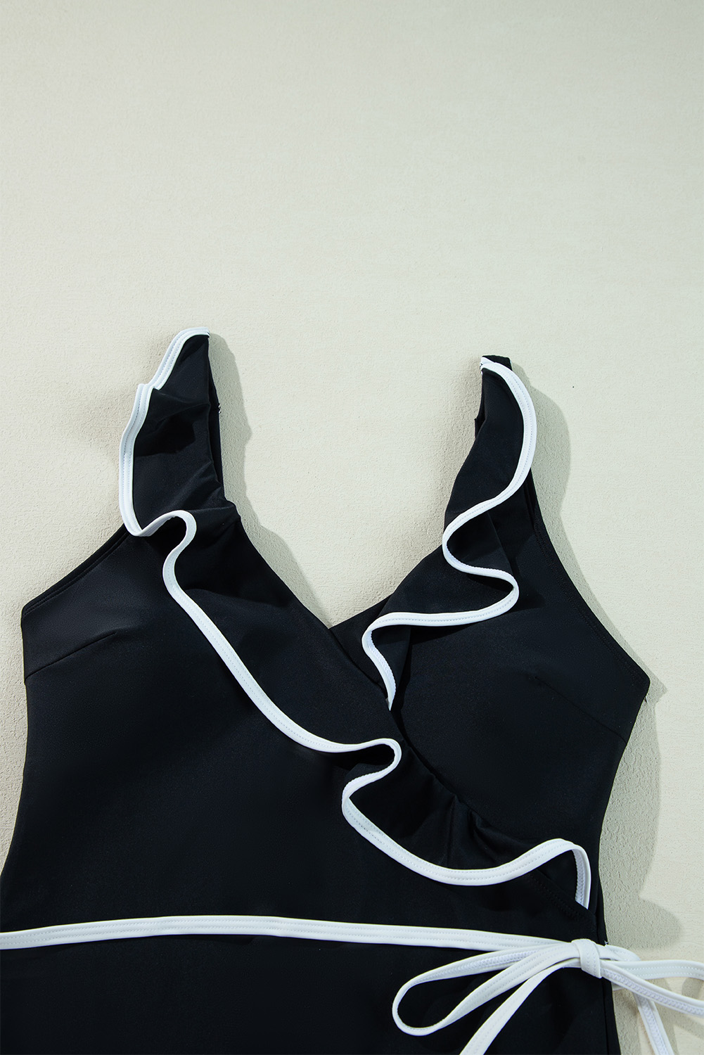 Women's Swimsuit, Black Swimsuit, Color Contrast, Ruffled Design, V Neck, Wrap Style, Flattering Fit, Bodycon Silhouette, High Waist, Beach Wear, Vacation Ready, Elegant Swimwear, Padded Support, Wire-Free - Detail View 16 Women's Swimsuit, Black Swimsuit, Color Contrast, Ruffled Design, V Neck, Wrap Style, Flattering Fit, Bodycon Silhouette, High Waist, Beach Wear, Vacation Ready, Elegant Swimwear, Padded Support, Wire-Free - Detail View 16