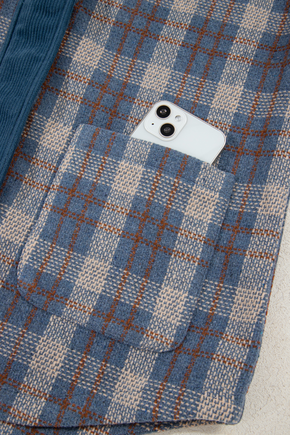 Stylish Western-Inspired Long Sleeve Shacket in Gray Plaid Corduroy - Detail View 10 Stylish Western-Inspired Long Sleeve Shacket in Gray Plaid Corduroy - Detail View 10