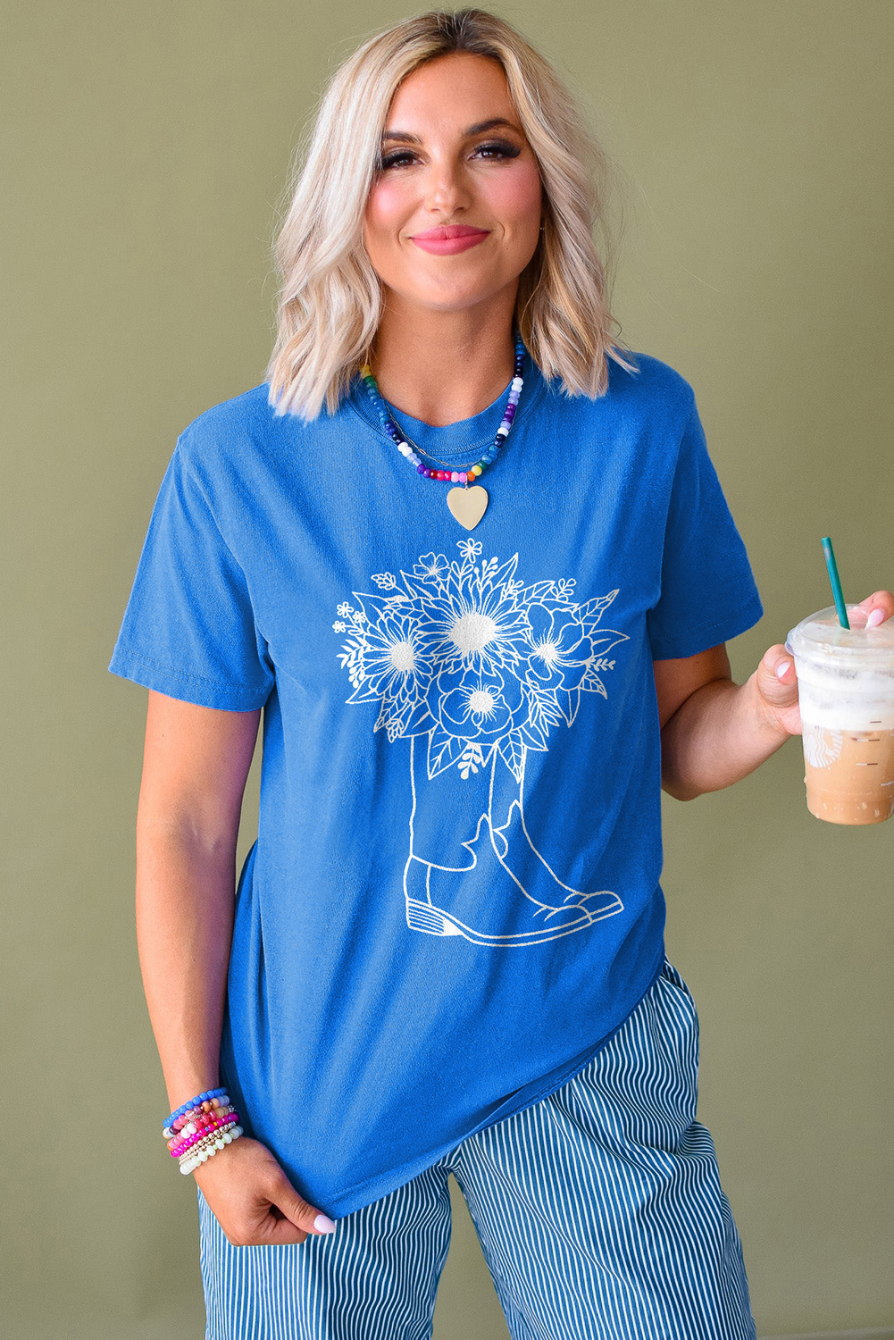 Women's T-Shirt, Blue, Sunflower Boots Graphic, Casual, Western Style, Crew Neck, Short Sleeve, Soft Fabric, Breathable, Comfortable, Daily Wear, Summer Fashion, Versatile Styling, Tops & Tees - Detail View 4 Women's T-Shirt, Blue, Sunflower Boots Graphic, Casual, Western Style, Crew Neck, Short Sleeve, Soft Fabric, Breathable, Comfortable, Daily Wear, Summer Fashion, Versatile Styling, Tops & Tees - Detail View 4