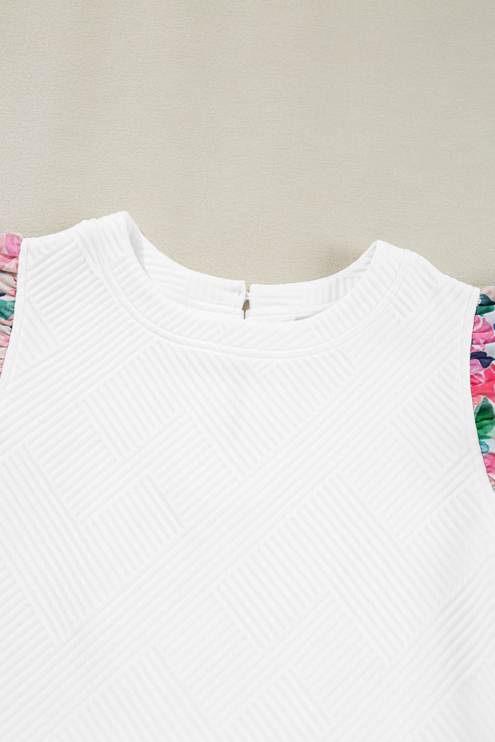 Chic and Stylish Women's Knit Top with Abstract Print and Ruffled Sleeves - Detail View 18 Chic and Stylish Women's Knit Top with Abstract Print and Ruffled Sleeves - Detail View 18