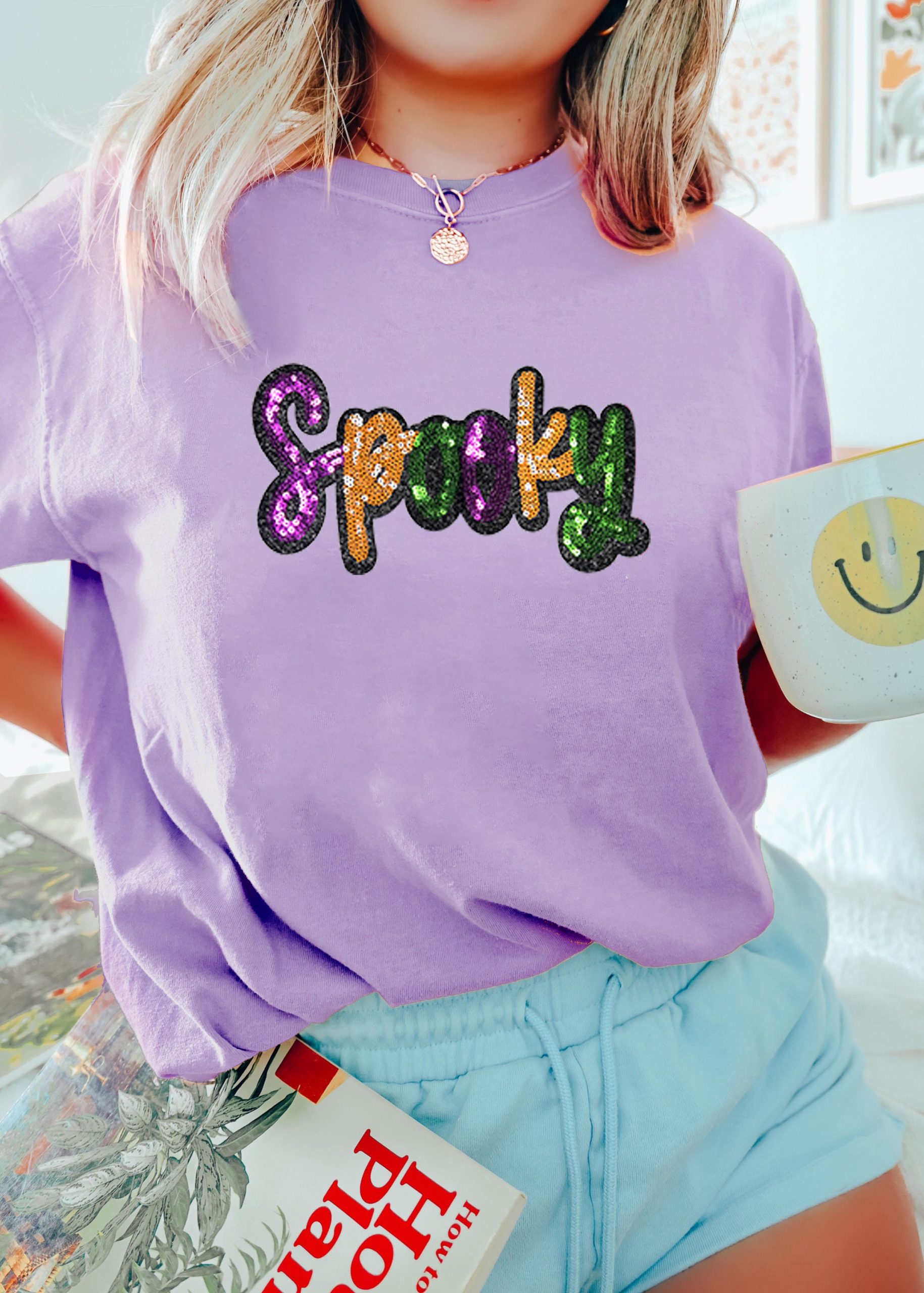 Casual Short Sleeve Round Neck T-Shirt with Fun Letter Patch Design in Wisteria - Detail View 3 Casual Short Sleeve Round Neck T-Shirt with Fun Letter Patch Design in Wisteria - Detail View 3