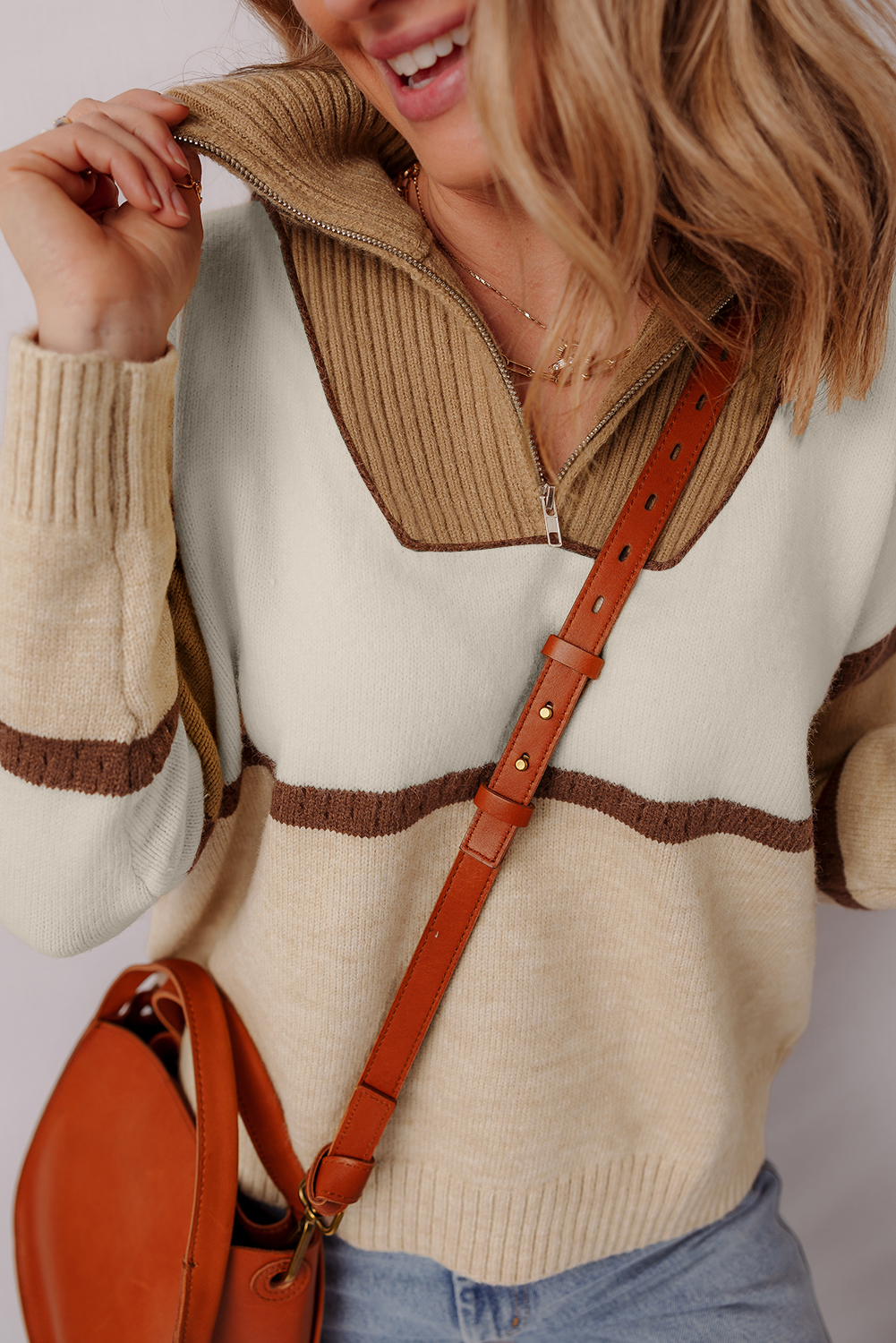 Women's Khaki-Toned Colorblock Pullover with Collar – Everyday Autumn Style - Detail View 3 Women's Khaki-Toned Colorblock Pullover with Collar – Everyday Autumn Style - Detail View 3