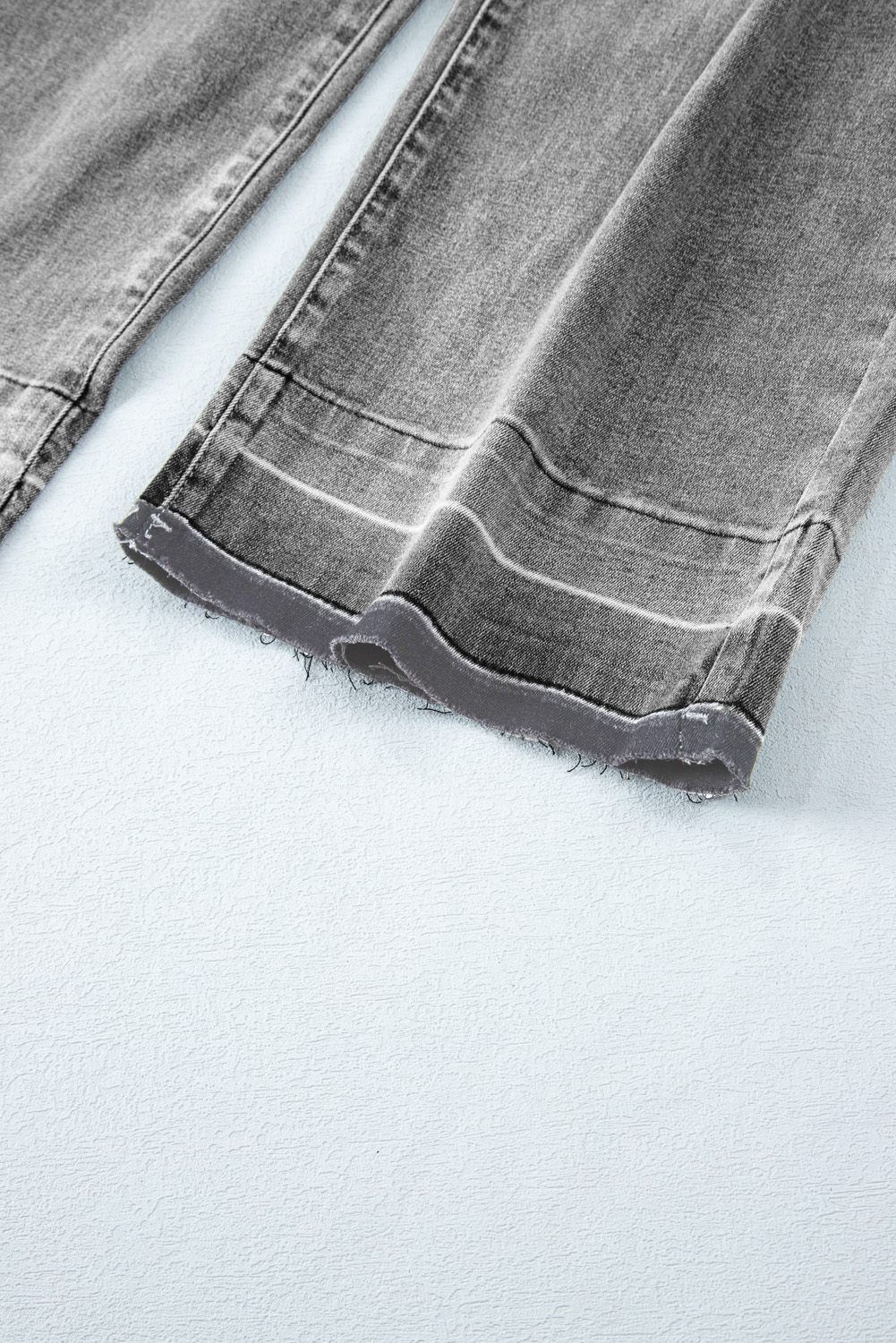 Gray Loose Fit High Waist Jeans for Women – Effortless Style with Raw Hem Detail, Perfect for Any Season - Detail View 14 Gray Loose Fit High Waist Jeans for Women – Effortless Style with Raw Hem Detail, Perfect for Any Season - Detail View 14
