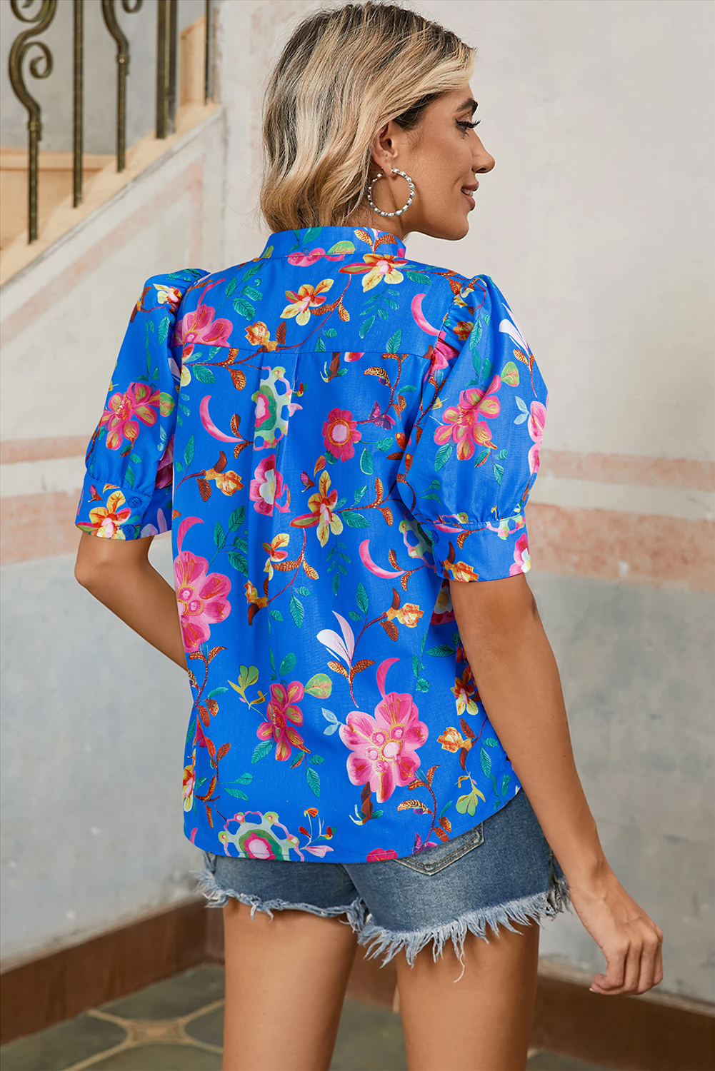 Stylish Floral Print Shirt with Puff Sleeves - Perfect for Daily Wear - Detail View 2 Stylish Floral Print Shirt with Puff Sleeves - Perfect for Daily Wear - Detail View 2