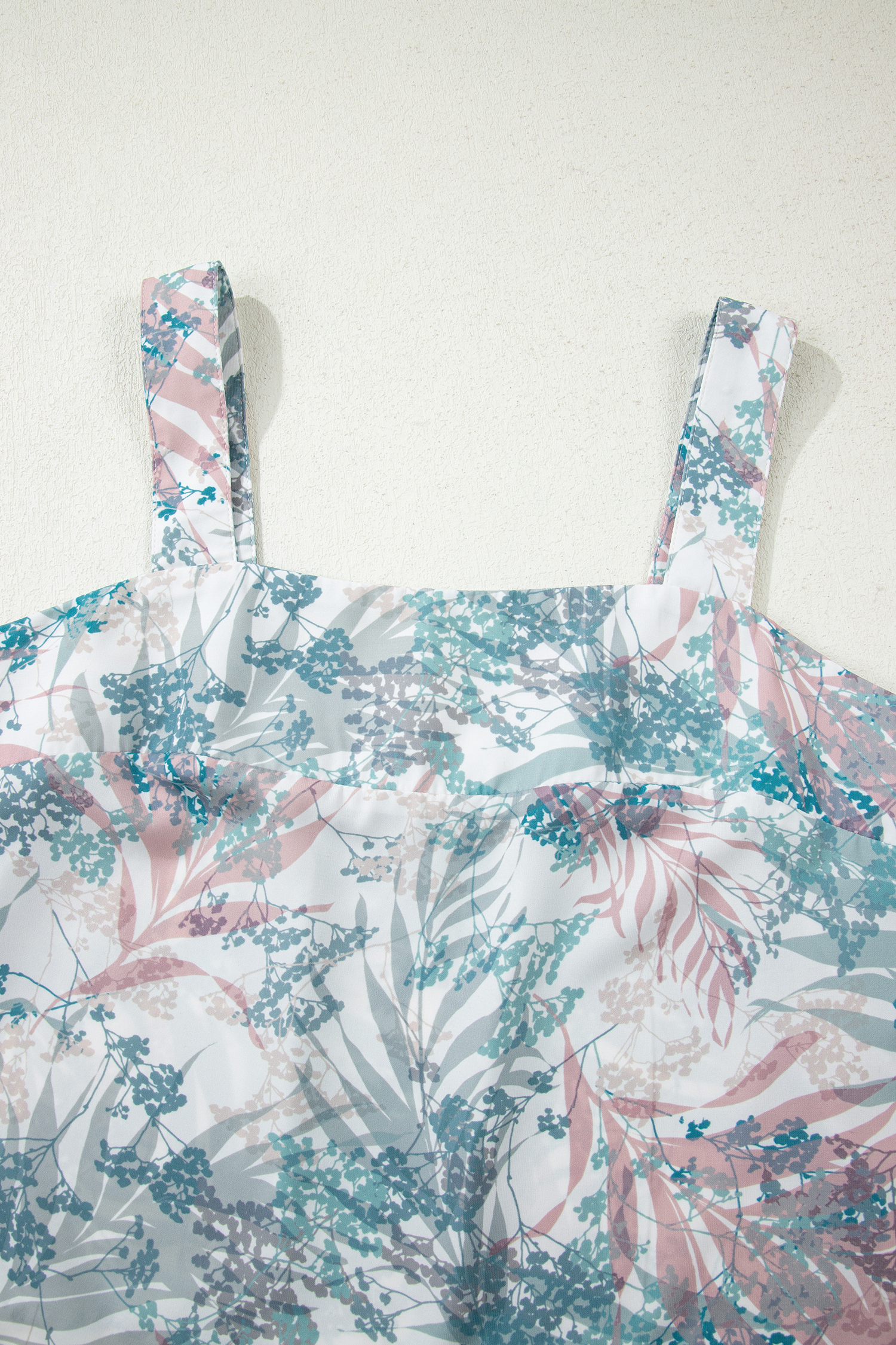 Women's Green Tropical Palm Print Cropped Tank & Wide Leg Pant Set – Ideal for Summer Vacations - Detail View 10 Women's Green Tropical Palm Print Cropped Tank & Wide Leg Pant Set – Ideal for Summer Vacations - Detail View 10
