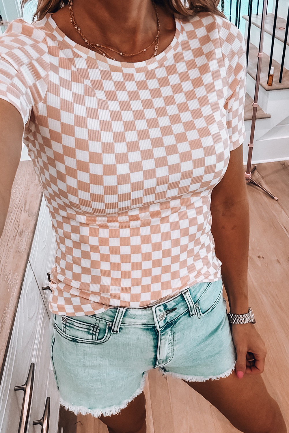 Stylish and Comfortable Ribbed T-Shirt - Pink Checkered Pattern for Summer - Detail View 2 Stylish and Comfortable Ribbed T-Shirt - Pink Checkered Pattern for Summer - Detail View 2