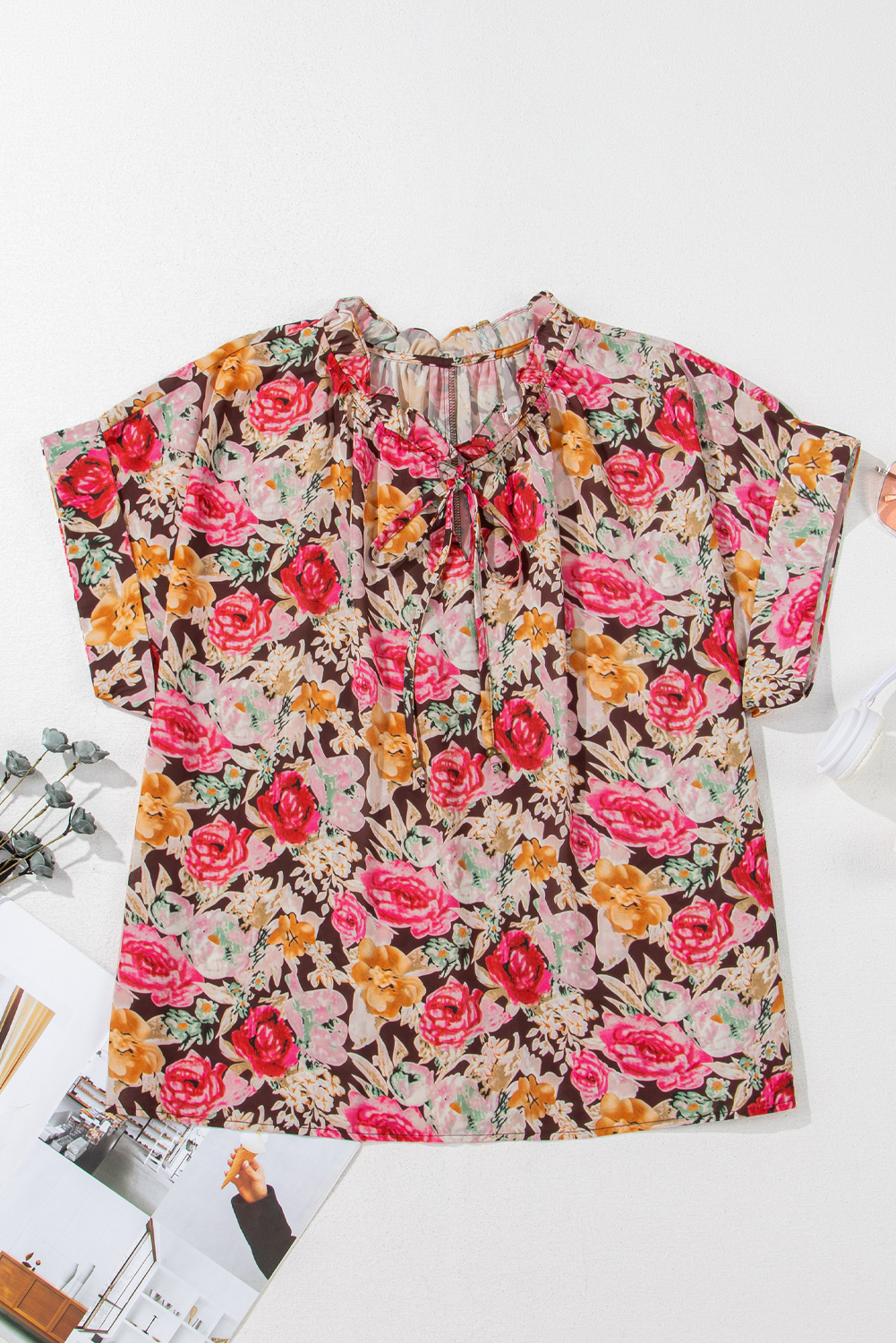 Trendy Floral Print Shift Top - Relaxed Fit Crew Neck Blouse for Summer - Detail View 15 Trendy Floral Print Shift Top - Relaxed Fit Crew Neck Blouse for Summer - Detail View 15