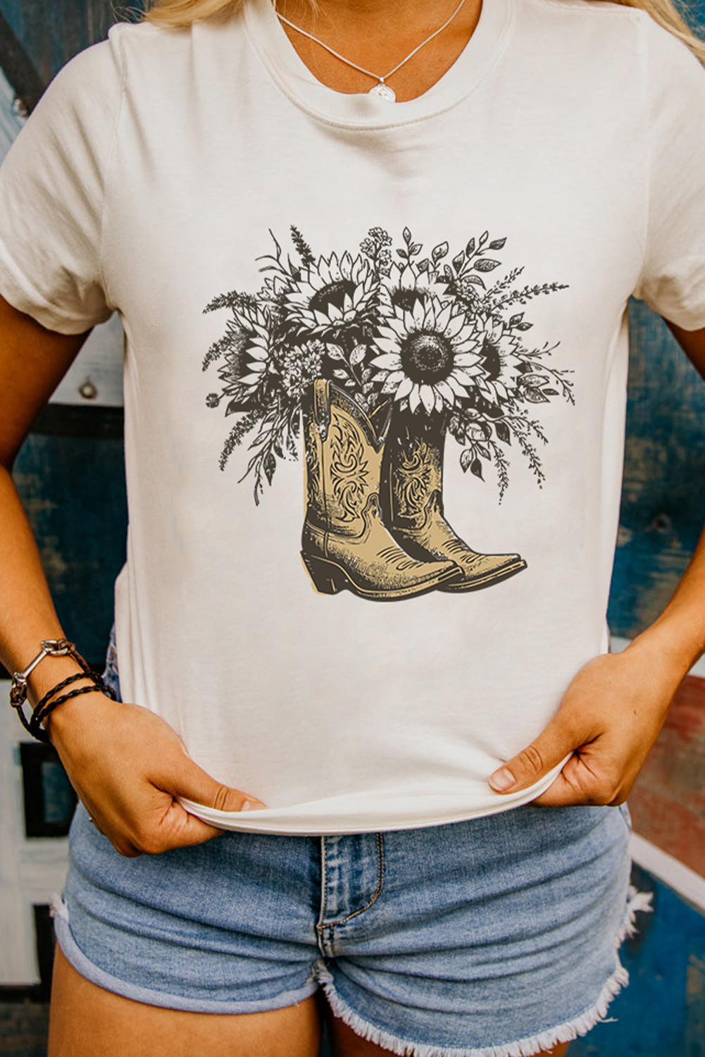 Women's Graphic Tee, White T-Shirt, Sunflower Print, Cowgirl Boots, Casual Wear, Summer Top, Vintage Style, Cuffed Sleeves, Round Neck, Boho Chic, Country Music Festival, Comfortable, Versatile, Western Print, Daily Wear - Detail View 4 Women's Graphic Tee, White T-Shirt, Sunflower Print, Cowgirl Boots, Casual Wear, Summer Top, Vintage Style, Cuffed Sleeves, Round Neck, Boho Chic, Country Music Festival, Comfortable, Versatile, Western Print, Daily Wear - Detail View 4