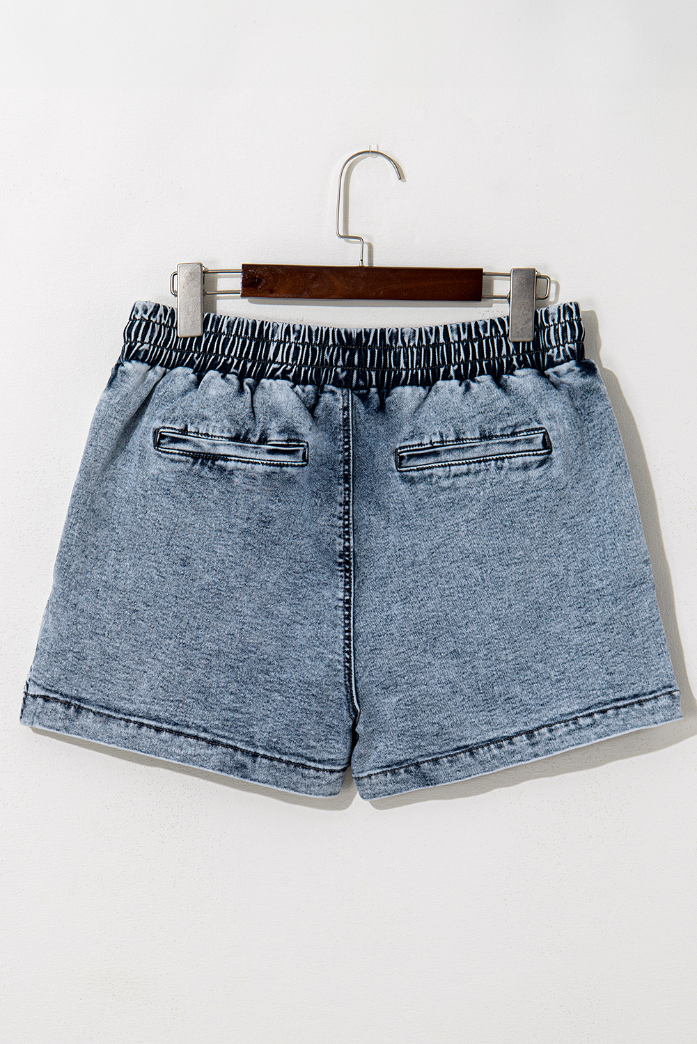 Trendy High Waist Denim Shorts for Women - Stylish and Comfortable for Summer - Detail View 7 Trendy High Waist Denim Shorts for Women - Stylish and Comfortable for Summer - Detail View 7