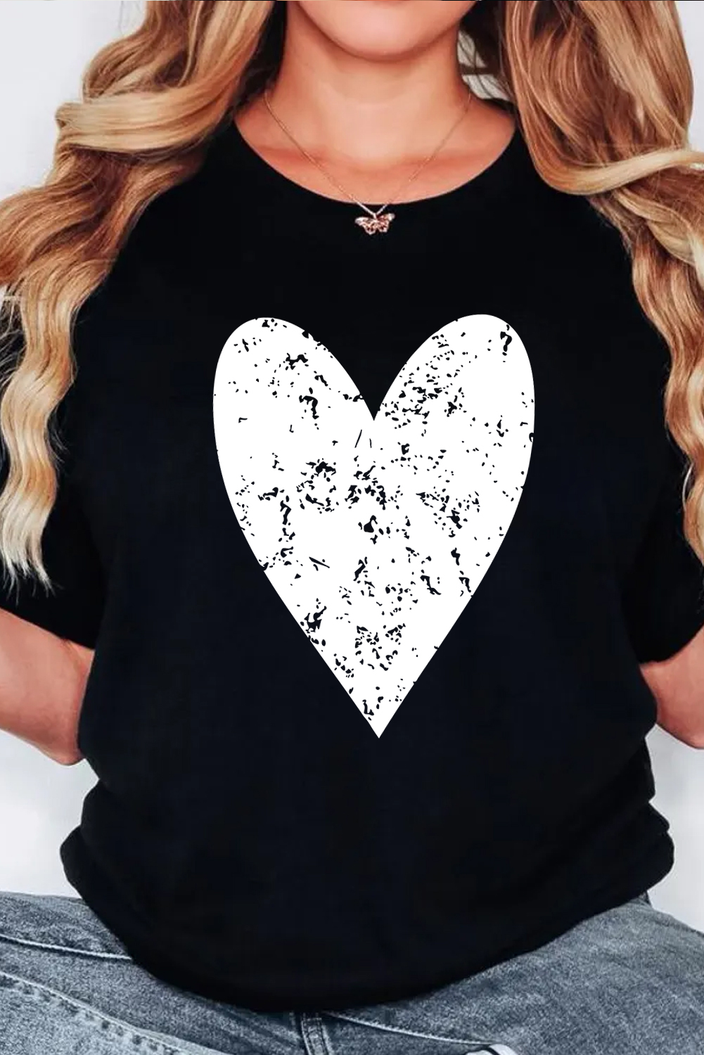 Comfortable Short Sleeve Round Neck T-Shirt for Women - Heart Design for Everyday Wear - Detail View 3 Comfortable Short Sleeve Round Neck T-Shirt for Women - Heart Design for Everyday Wear - Detail View 3