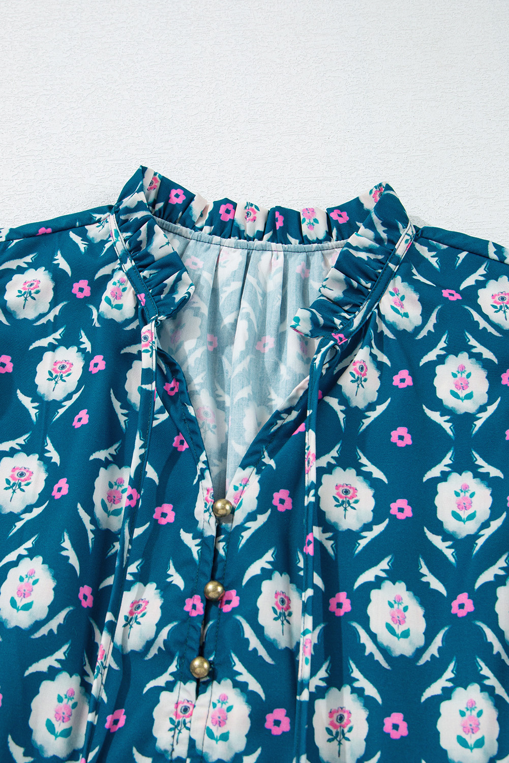 Stylish Summer Mini Dress with Cap Sleeves - Retro Floral Print and High Waist - Detail View 23 Stylish Summer Mini Dress with Cap Sleeves - Retro Floral Print and High Waist - Detail View 23
