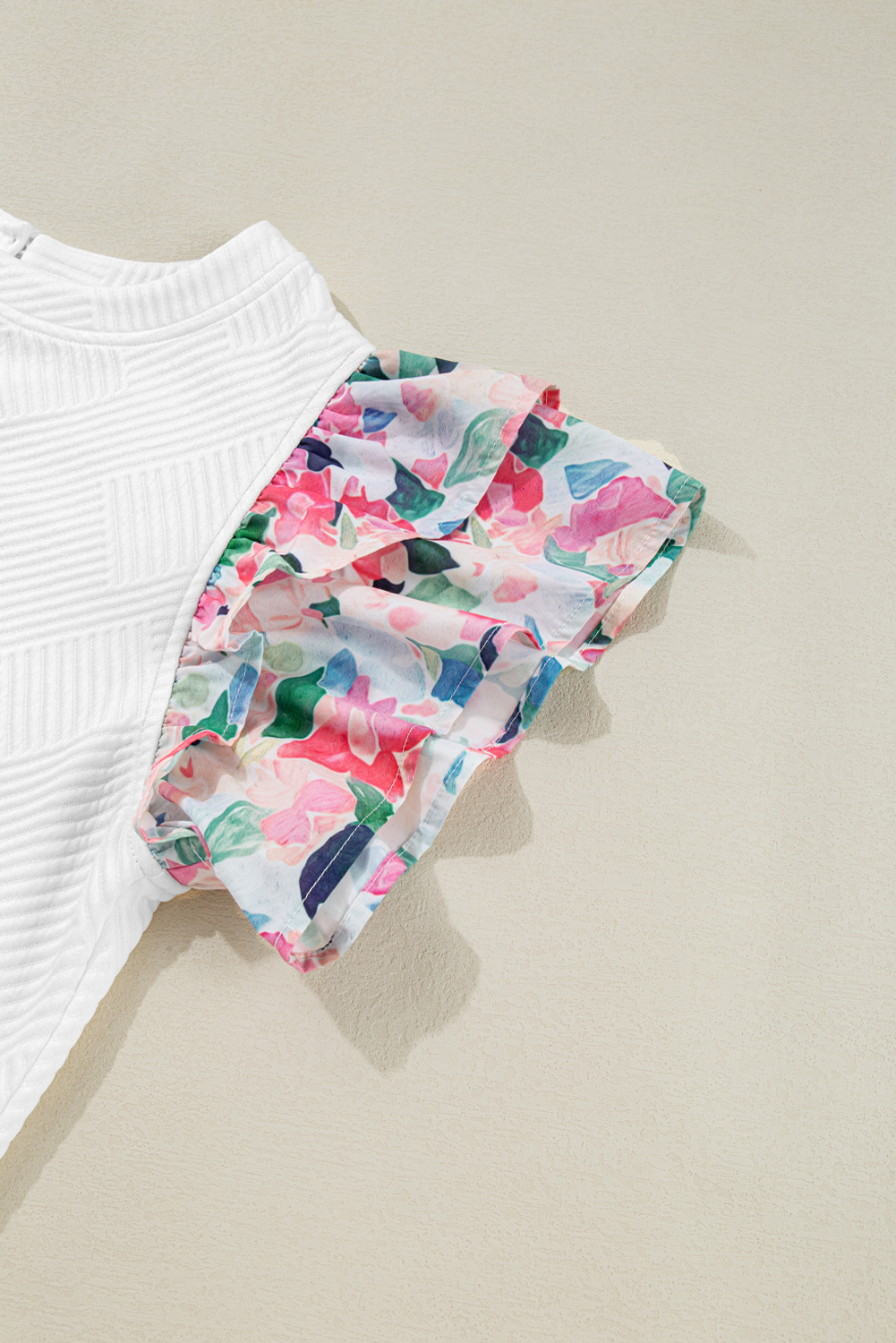 Women's White Abstract Print Tiered Ruffled Sleeve Textured Knit Top - Detail View 17 Women's White Abstract Print Tiered Ruffled Sleeve Textured Knit Top - Detail View 17