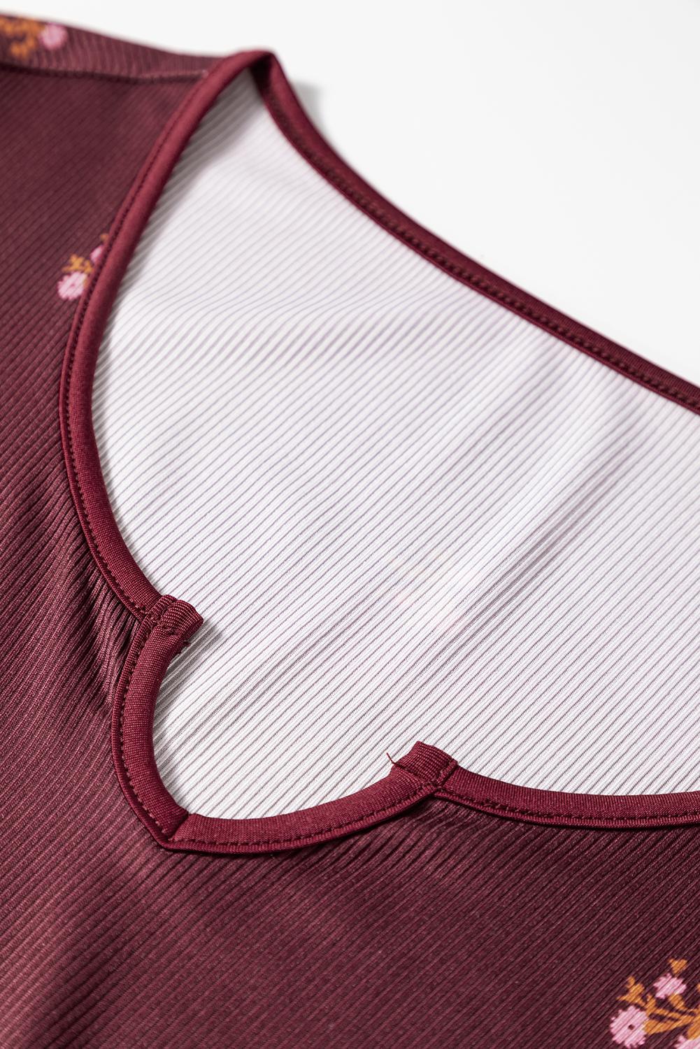 Casual V Neck Burgundy Top - Floral Pattern and Ribbed Fabric for Fall - Detail View 10 Casual V Neck Burgundy Top - Floral Pattern and Ribbed Fabric for Fall - Detail View 10