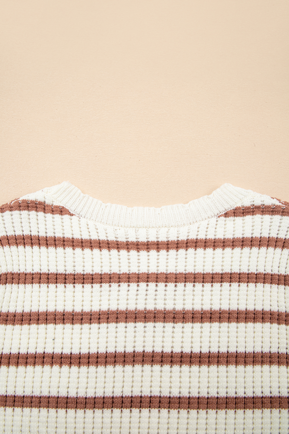 Women's Khaki Stripe Scalloped Round Neck Short Sleeve Sweater - Trendy Summer Knit - Detail View 9 Women's Khaki Stripe Scalloped Round Neck Short Sleeve Sweater - Trendy Summer Knit - Detail View 9
