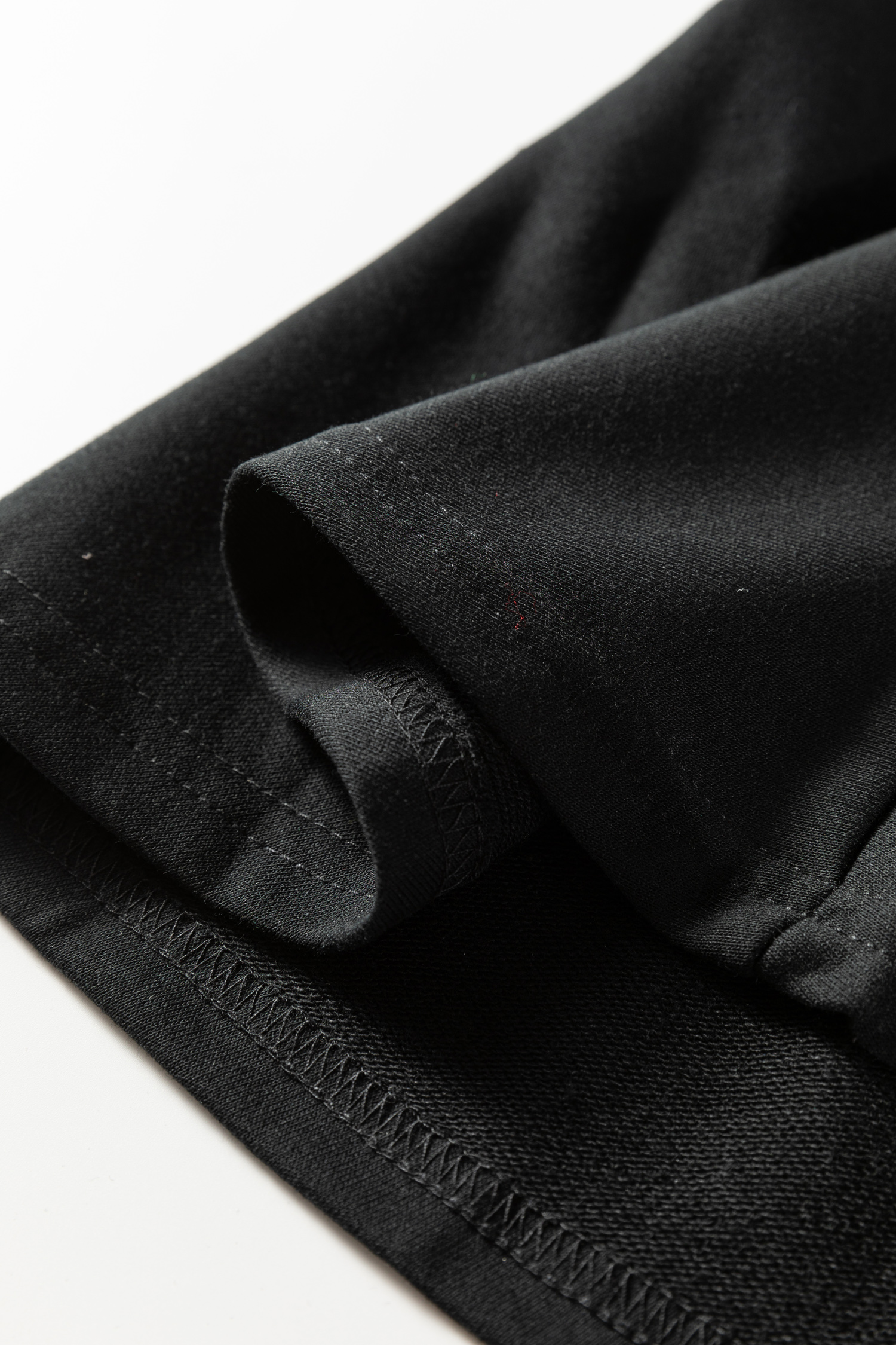 Versatile Black Striped Polo Collar Dress for Women – Long Sleeve Ruffle Hem Perfect for Casual Outings - Detail View 6 Versatile Black Striped Polo Collar Dress for Women – Long Sleeve Ruffle Hem Perfect for Casual Outings - Detail View 6