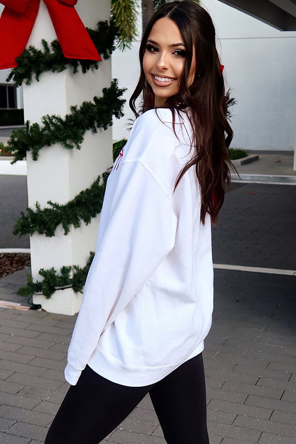 Stylish White Drop Shoulder Sweatshirt - Perfect for Fall & Autumn Casual Wear - Detail View 3 Stylish White Drop Shoulder Sweatshirt - Perfect for Fall & Autumn Casual Wear - Detail View 3