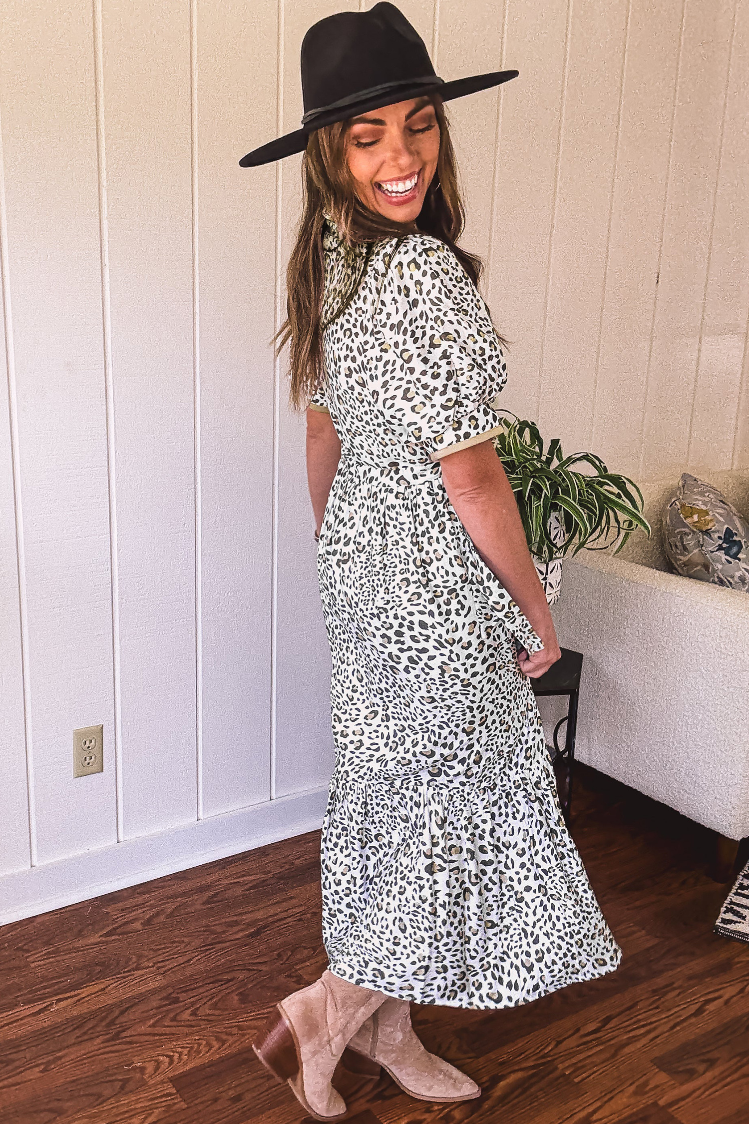 Casual Leopard Midi Dress for Women – Contrast Trim Button Down Shift Silhouette for Daily Summer Style - Detail View 14 Casual Leopard Midi Dress for Women – Contrast Trim Button Down Shift Silhouette for Daily Summer Style - Detail View 14