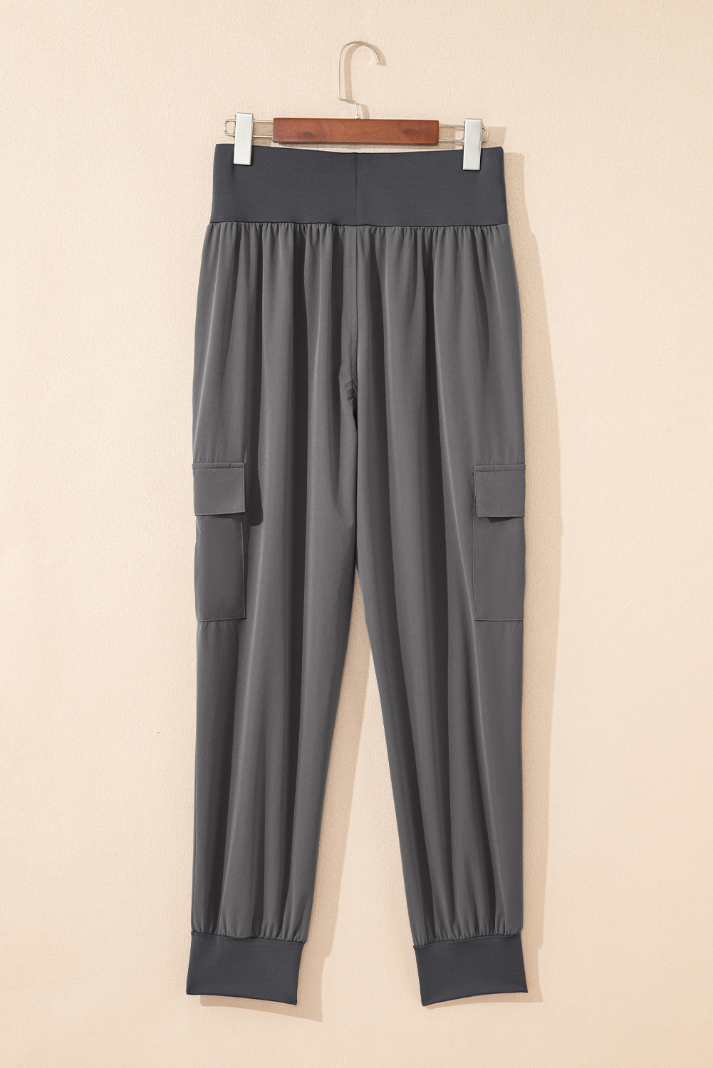 Casual Medium Grey Pocketed Cargo Jogger Pants for Women – Comfort Meets Style for Autumn Days - Detail View 5 Casual Medium Grey Pocketed Cargo Jogger Pants for Women – Comfort Meets Style for Autumn Days - Detail View 5