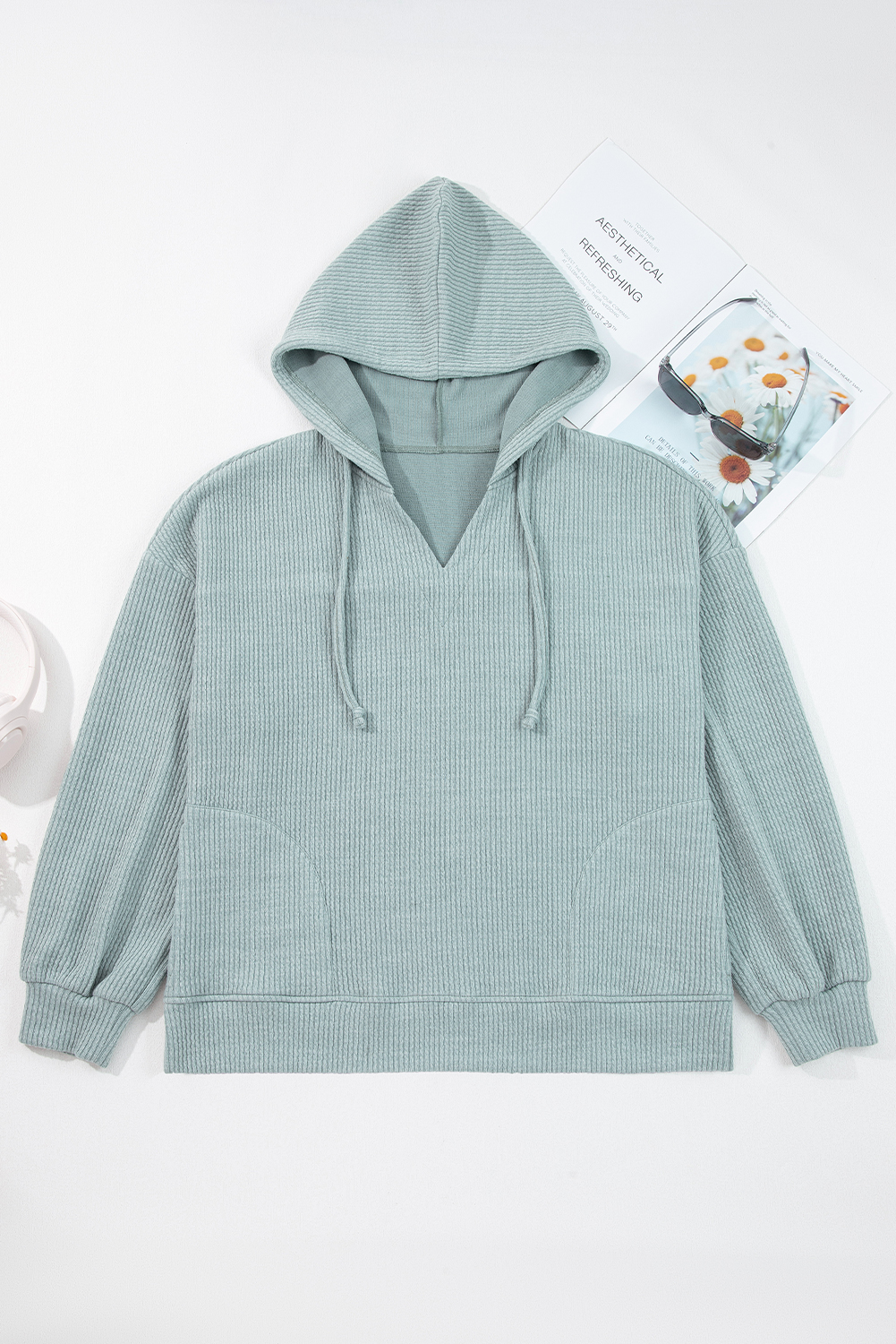 Fashionable Women's Ribbed Knit Hoodie - Perfect for Daily Wear in Fall - Detail View 3 Fashionable Women's Ribbed Knit Hoodie - Perfect for Daily Wear in Fall - Detail View 3