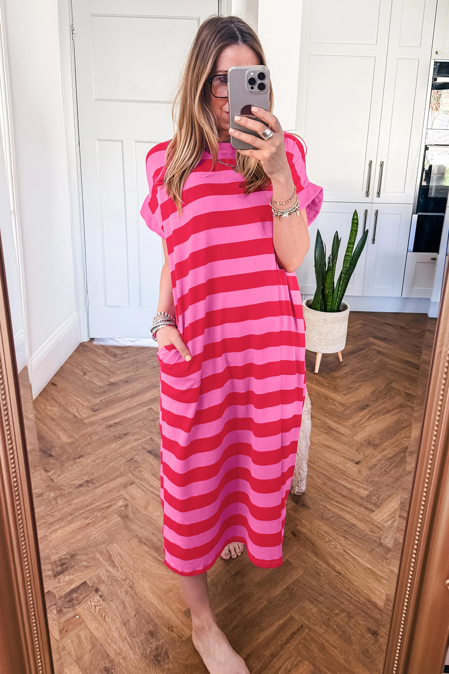 Casual Striped Maxi Dress for Women – Relaxed Summer T-Shirt Fit - Detail View 2 Casual Striped Maxi Dress for Women – Relaxed Summer T-Shirt Fit - Detail View 2