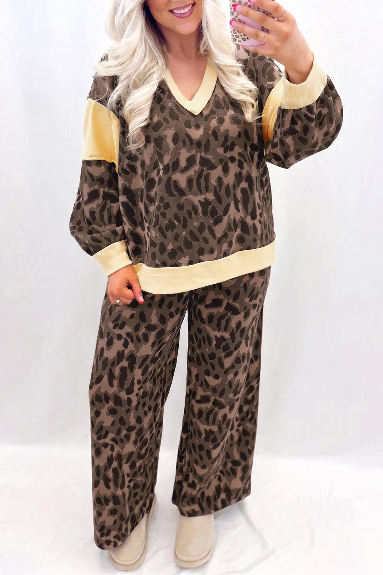 Women's Long Sleeve Pant Set, Comfortable Daily Lounge Wear - Detail View 3 Women's Long Sleeve Pant Set, Comfortable Daily Lounge Wear - Detail View 3