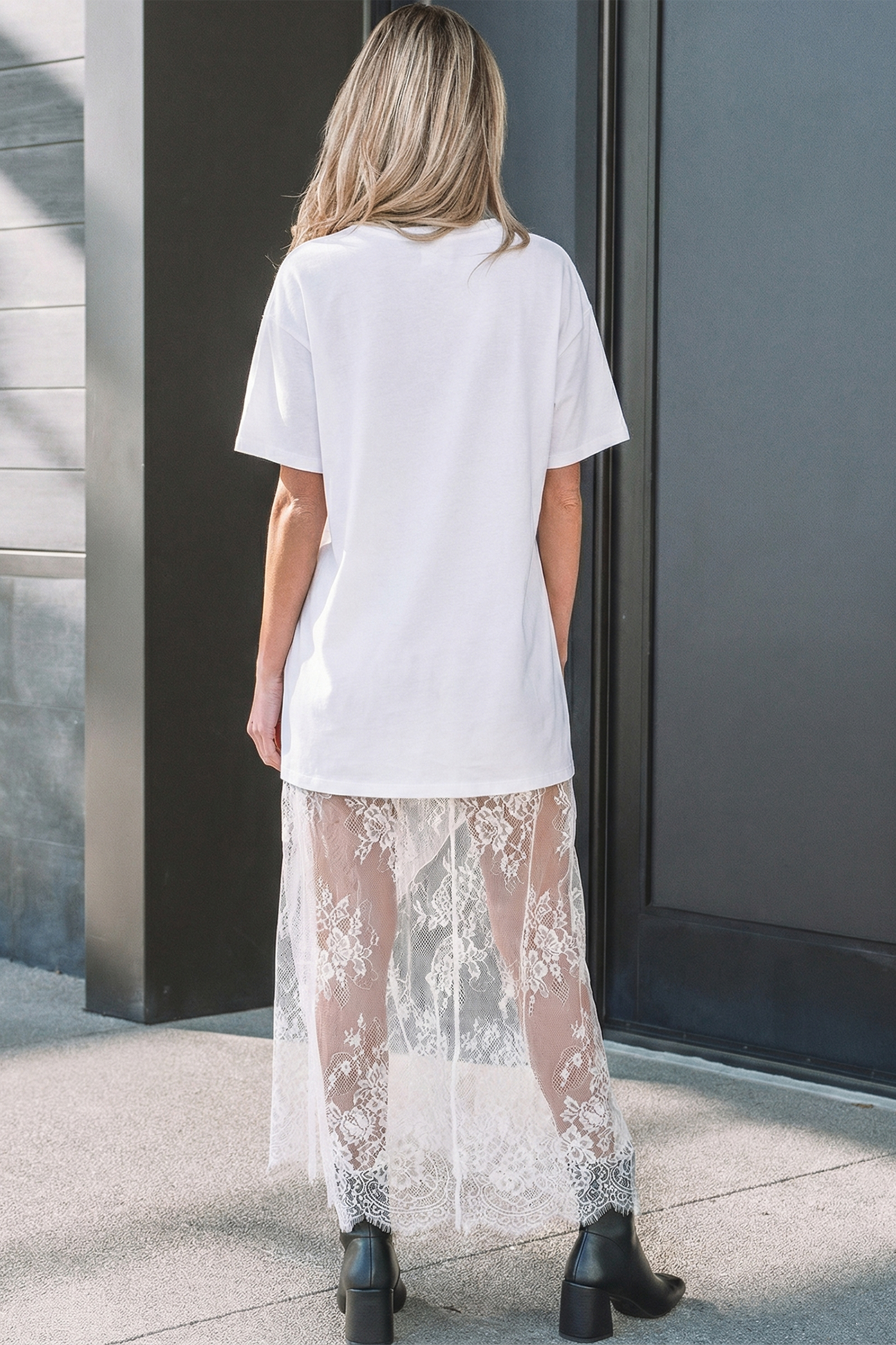 Women's White Floral Patchwork Shift Dress – Stylish Short Sleeve Maxi for Summer Outings - Detail View 2 Women's White Floral Patchwork Shift Dress – Stylish Short Sleeve Maxi for Summer Outings - Detail View 2