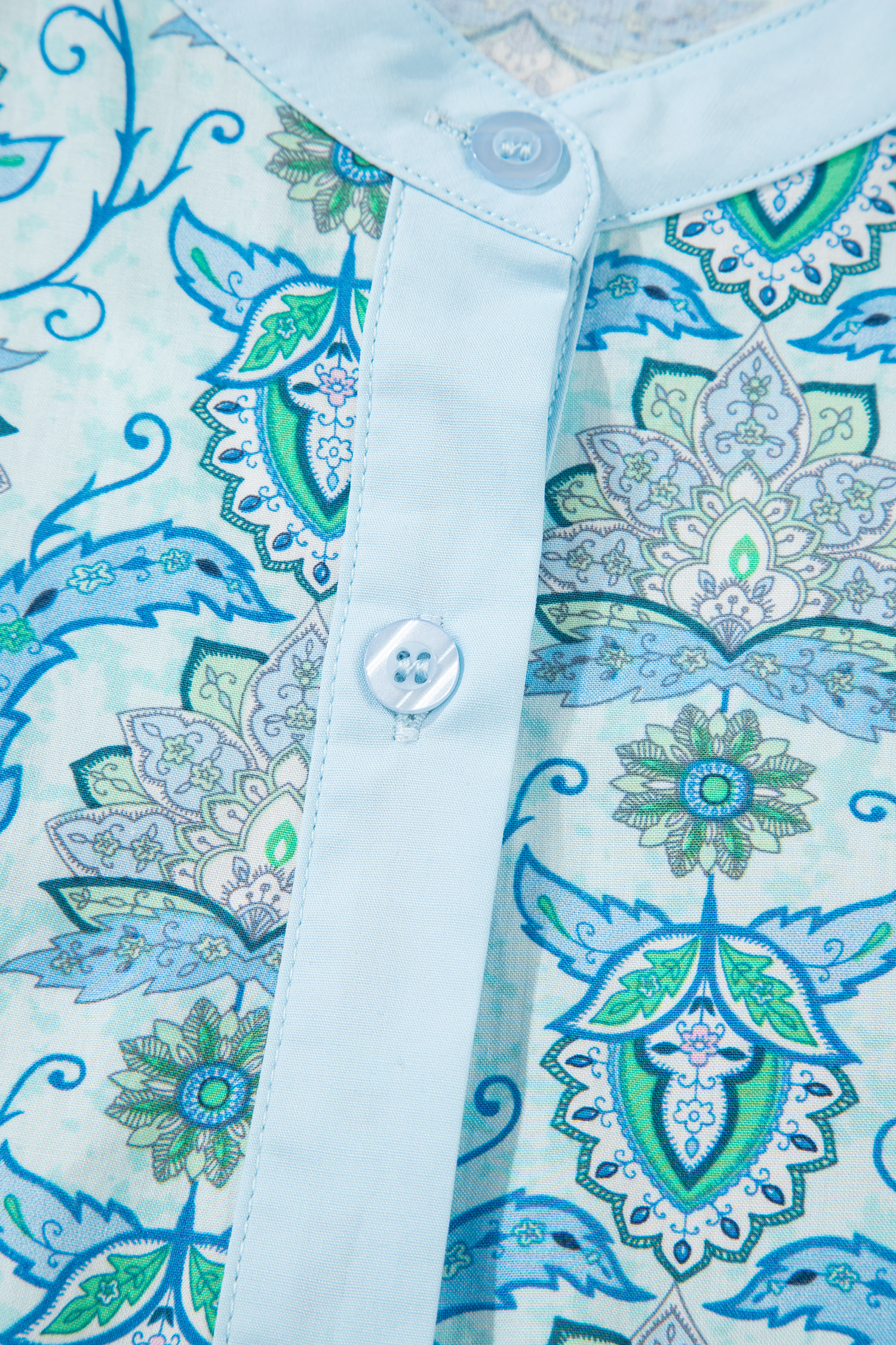 Bohemian Women's Loose Shirt with Sky Blue Paisley Print – Ideal for Spring Vacations - Detail View 8 Bohemian Women's Loose Shirt with Sky Blue Paisley Print – Ideal for Spring Vacations - Detail View 8